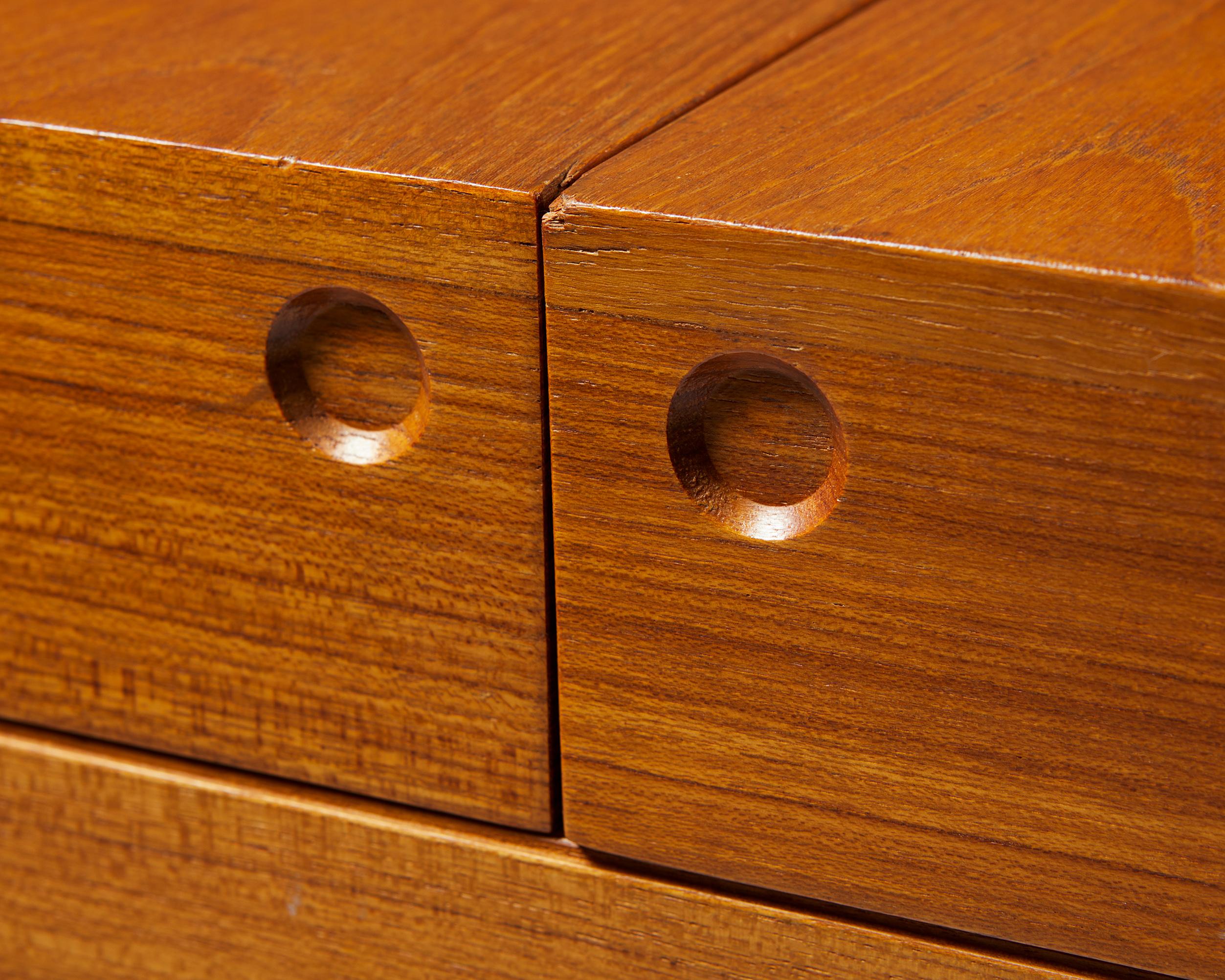 Bar Cabinet ‘Cube’ Designed by Gunnar Myrstrand for Källemo, Sweden, 1960's 5