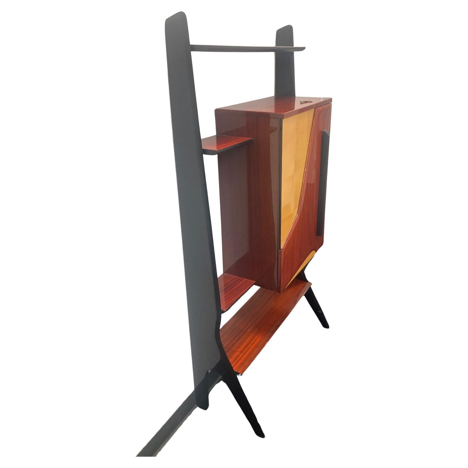 Mid-Century Italian BAR CABINET / Ice Parisi (Italy) en vente