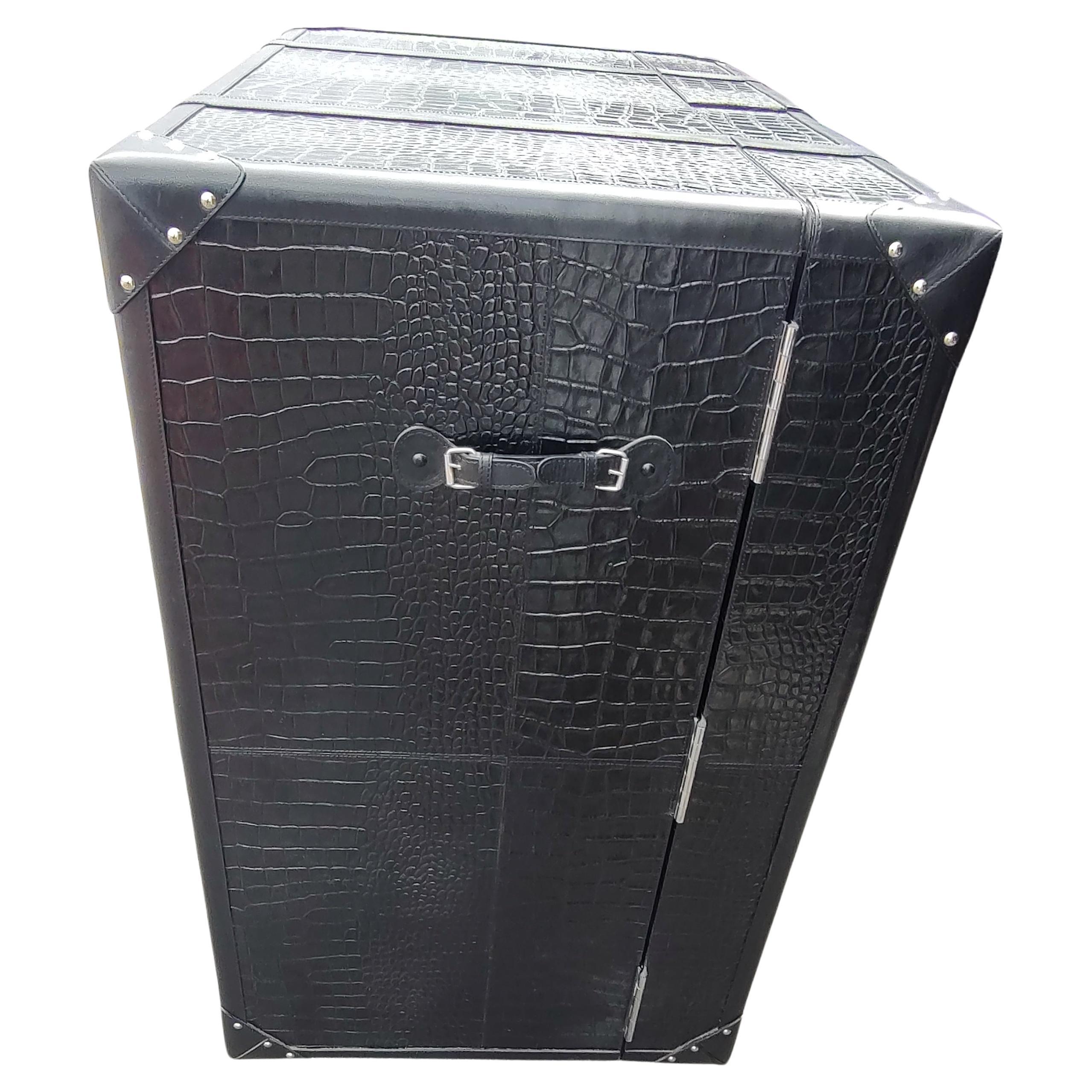 Barschrank aus Krokodilleder von Serge De Troyer im Angebot 1