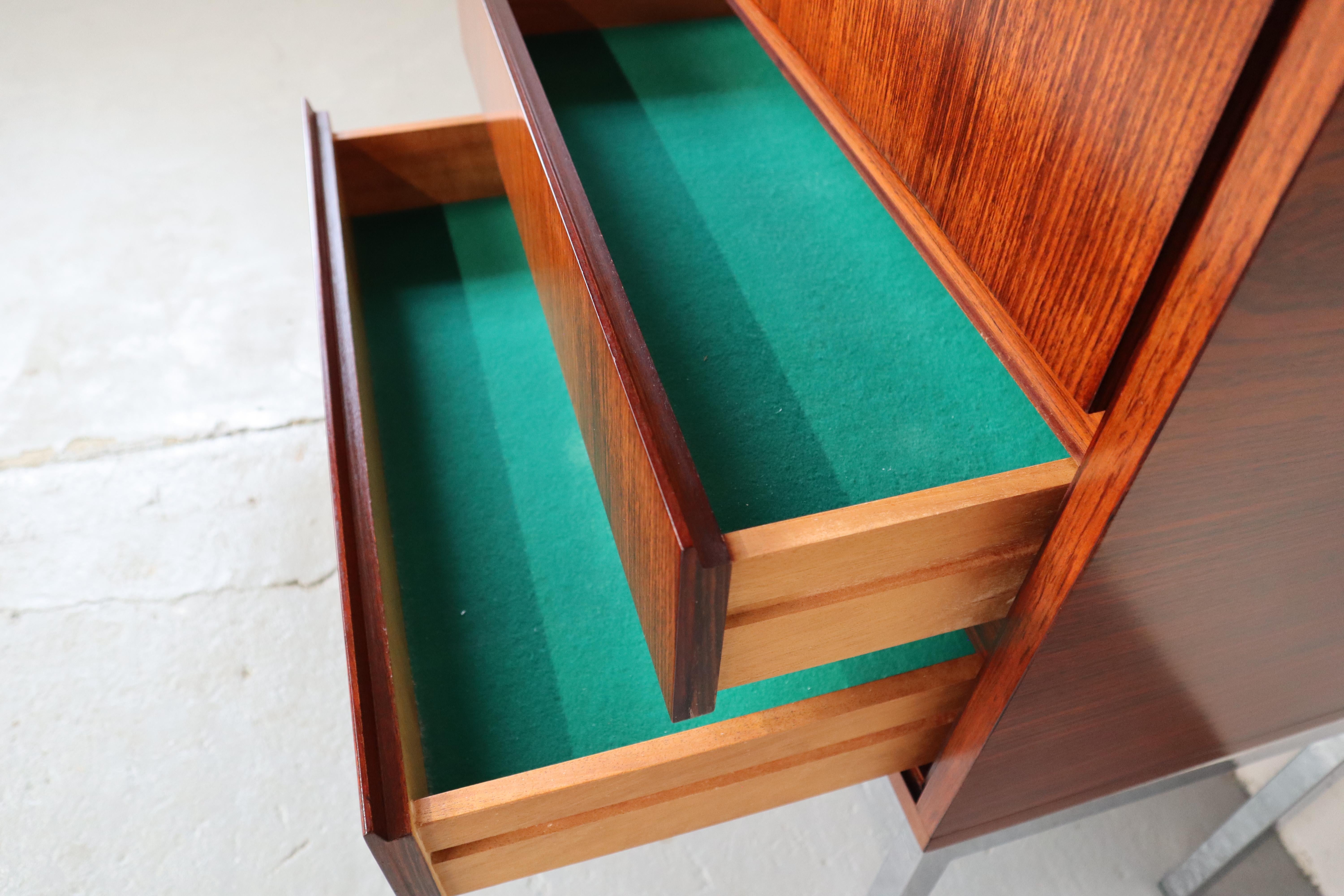 Meuble de bar en bois de rose indien produit par Meubelfabriek Aurora, Belgique 1967 en vente 3
