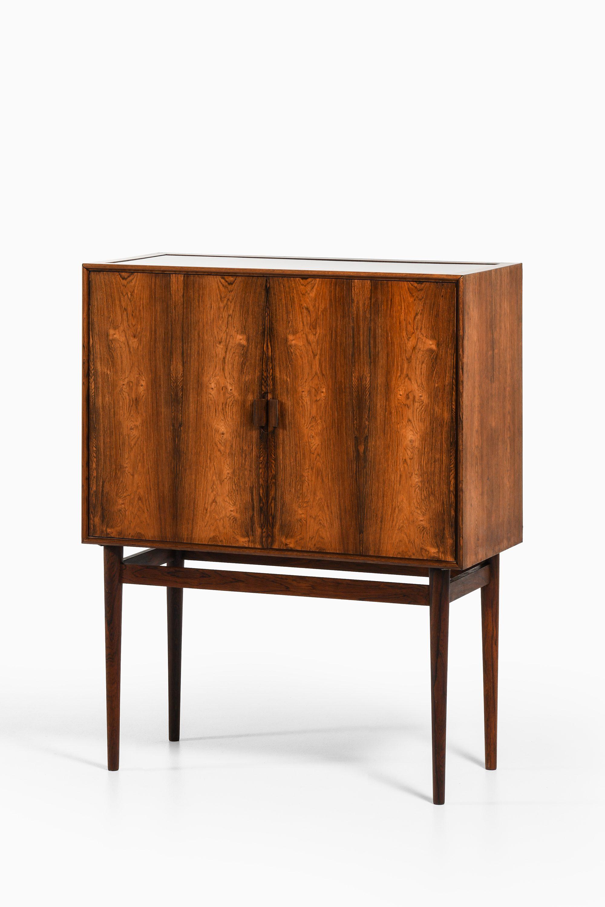 Danois Meuble de bar en bois de rose, formica noire de Helge Vestergaard Jensen, années 1950 en vente