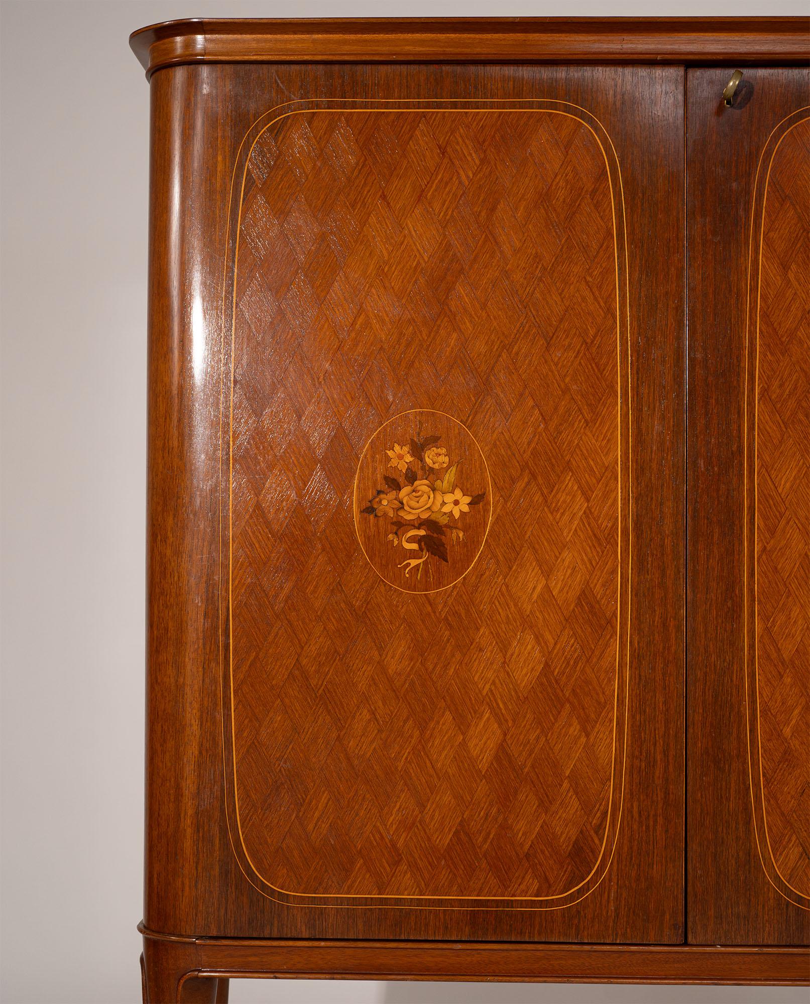 Bar cabinet, Italy 1950s In Good Condition For Sale In Kampen, NL