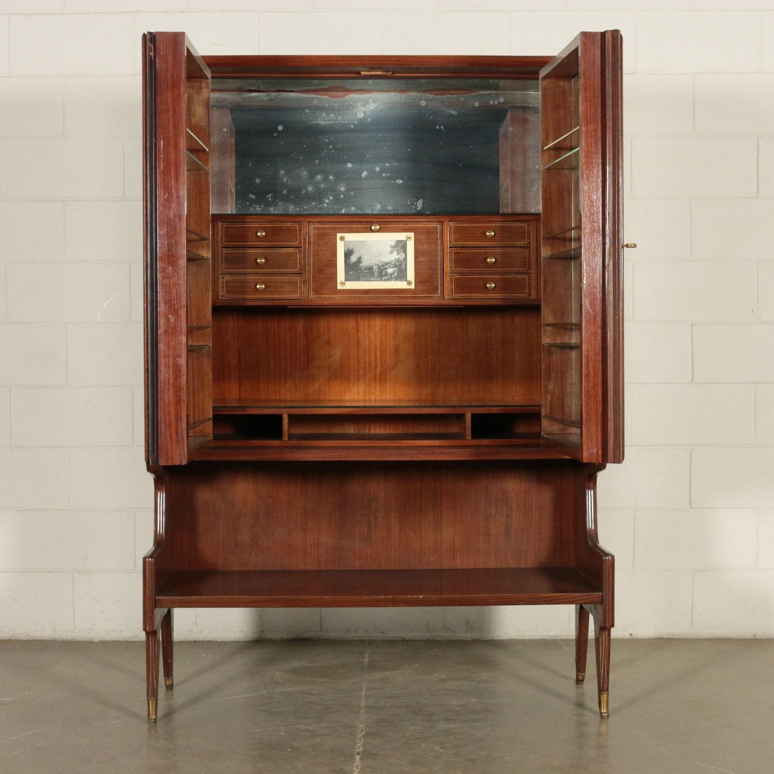 Mid-Century Modern Bar Cabinet Veneered Wood Brass Maple, Italy, 1950s For Sale