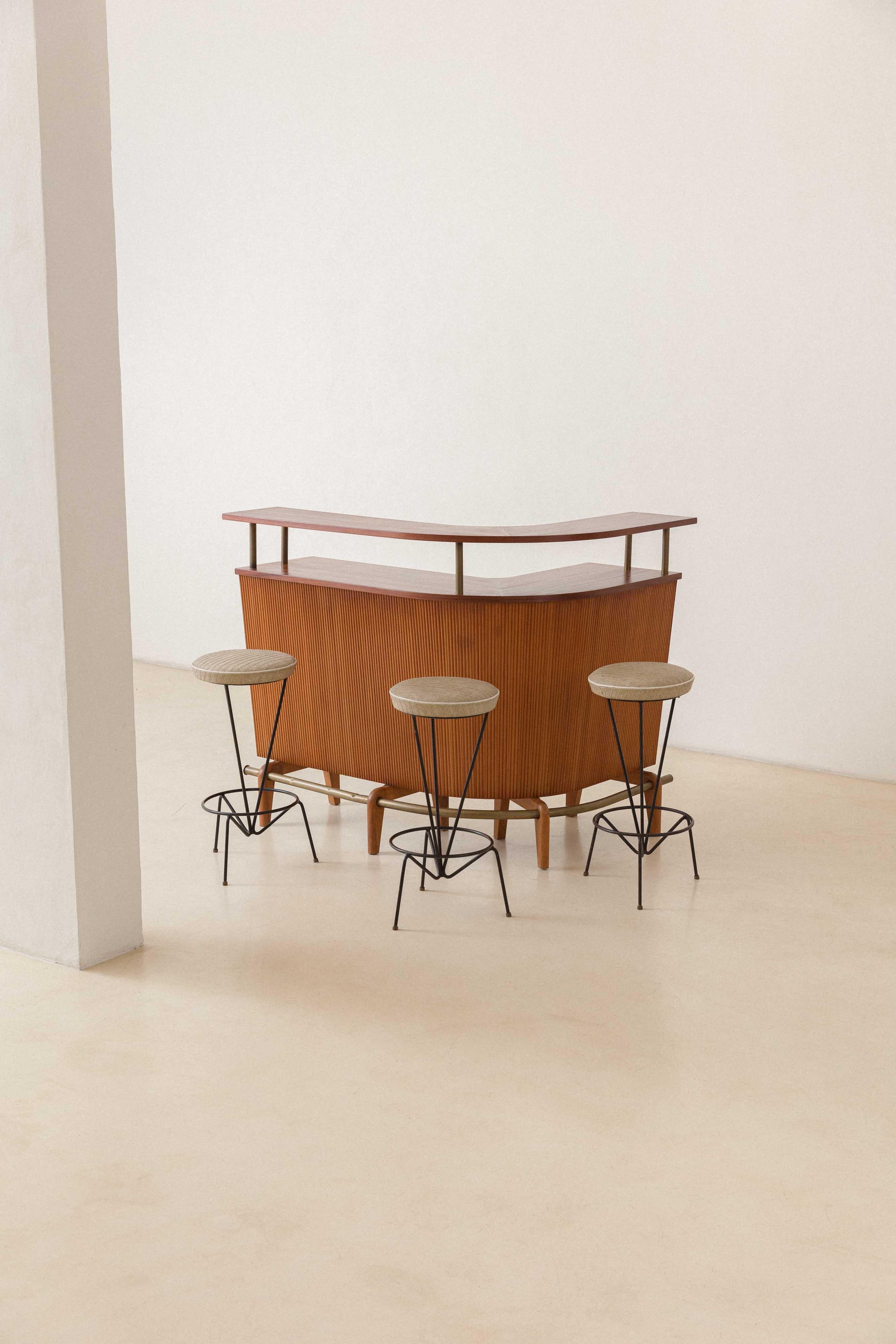 Bar Cabinet with Footrest by Carlo Hauner and Martin Eisler, c. 1955, Forma S.A For Sale 6