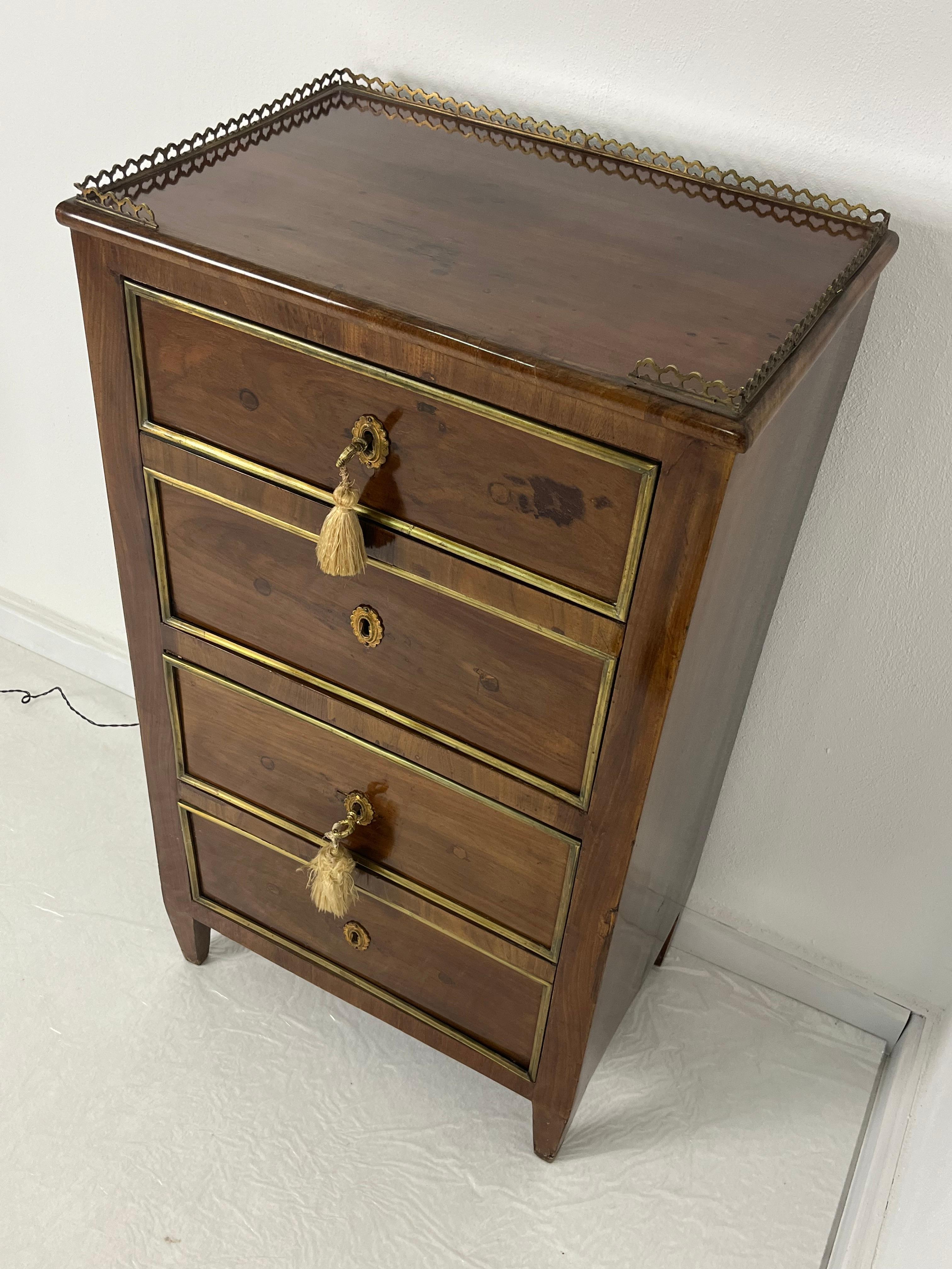 Mueble bar con compartimentos iluminados, años 40 en Bueno estado para la venta en Palermo, IT