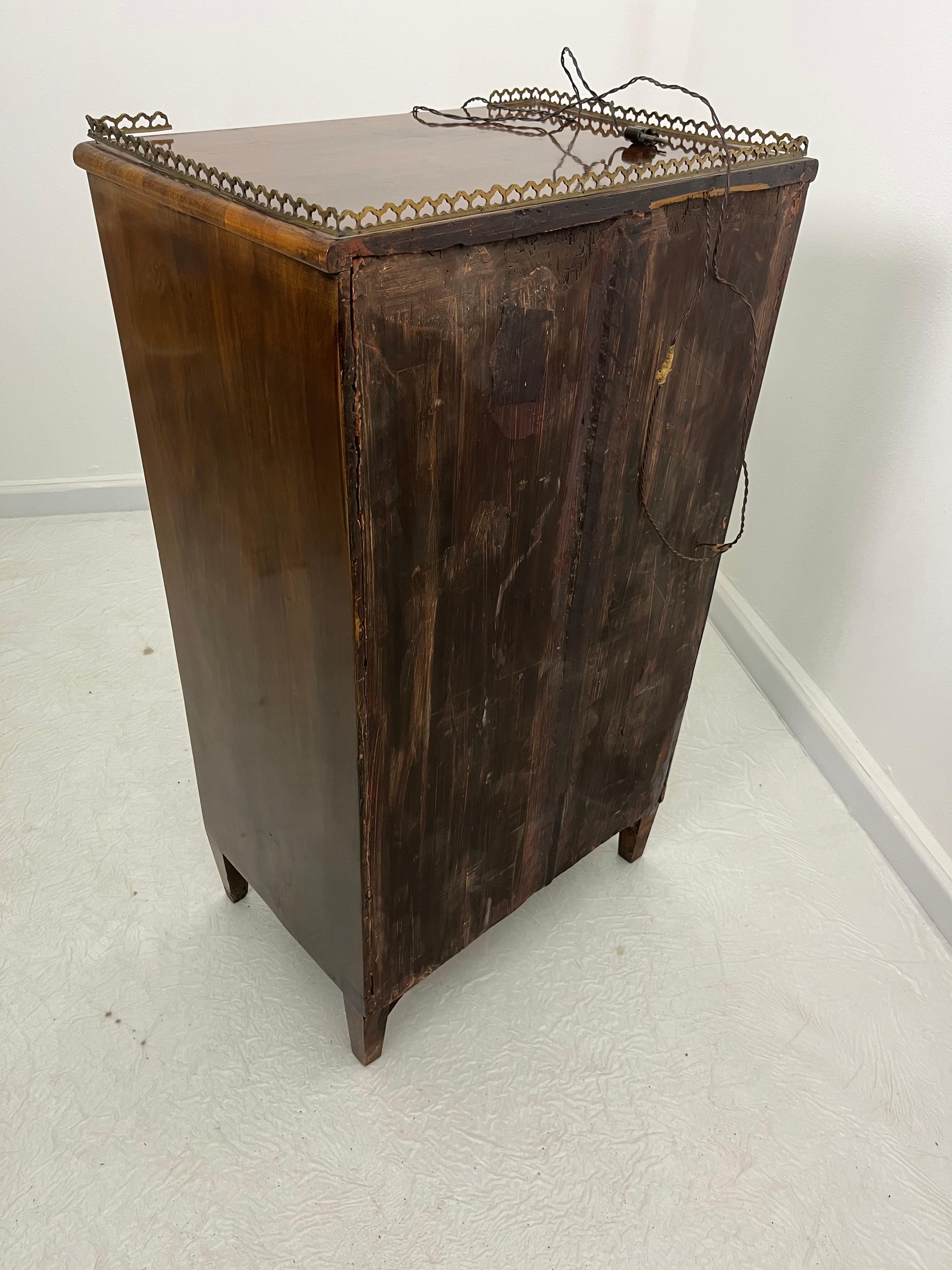 Mueble bar con compartimentos iluminados, años 40 en venta 3