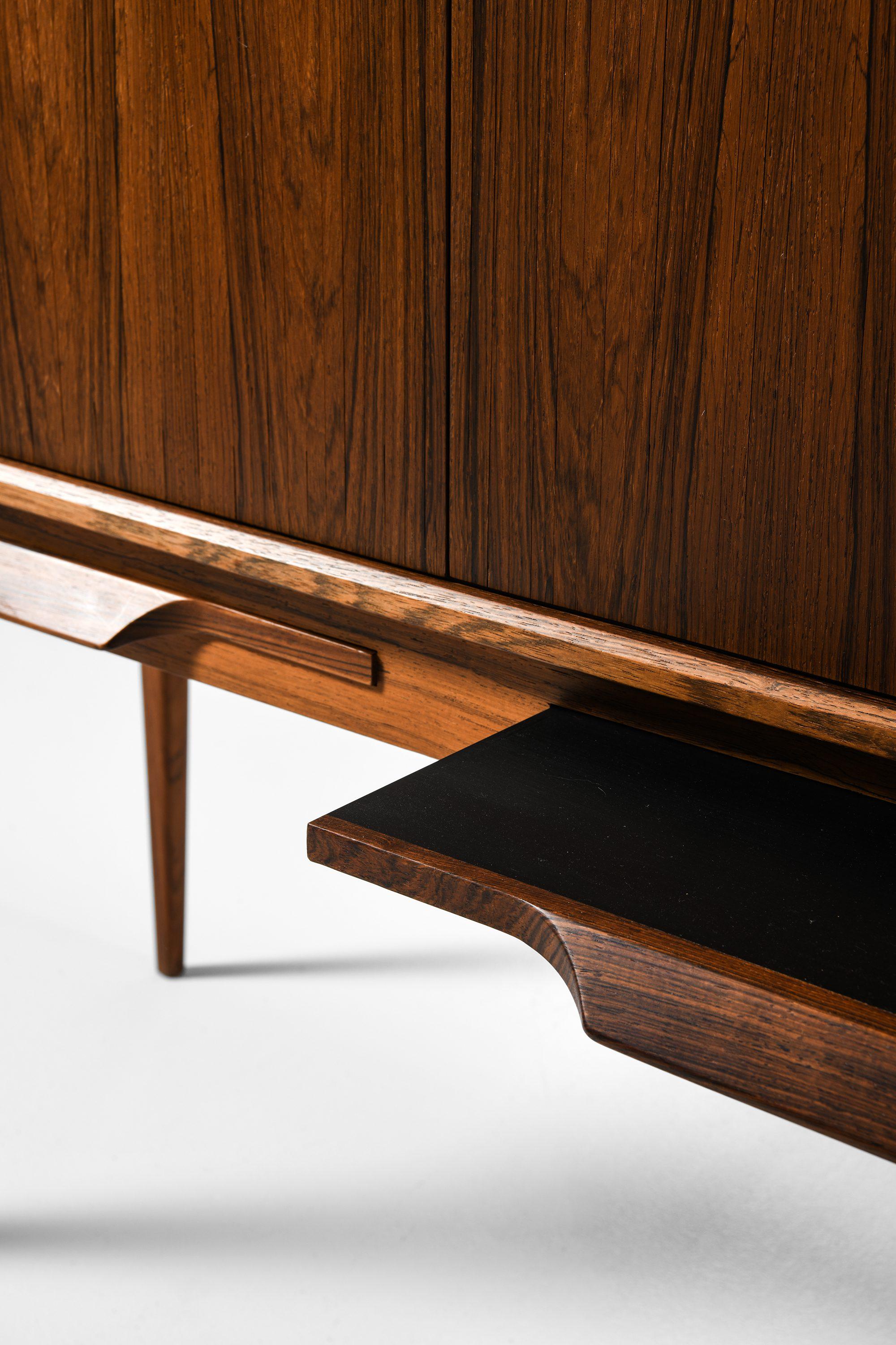 Bar Cabinet with Tambour Doors in Rosewood and Brass by Kurt Østervig, 1960's For Sale 1