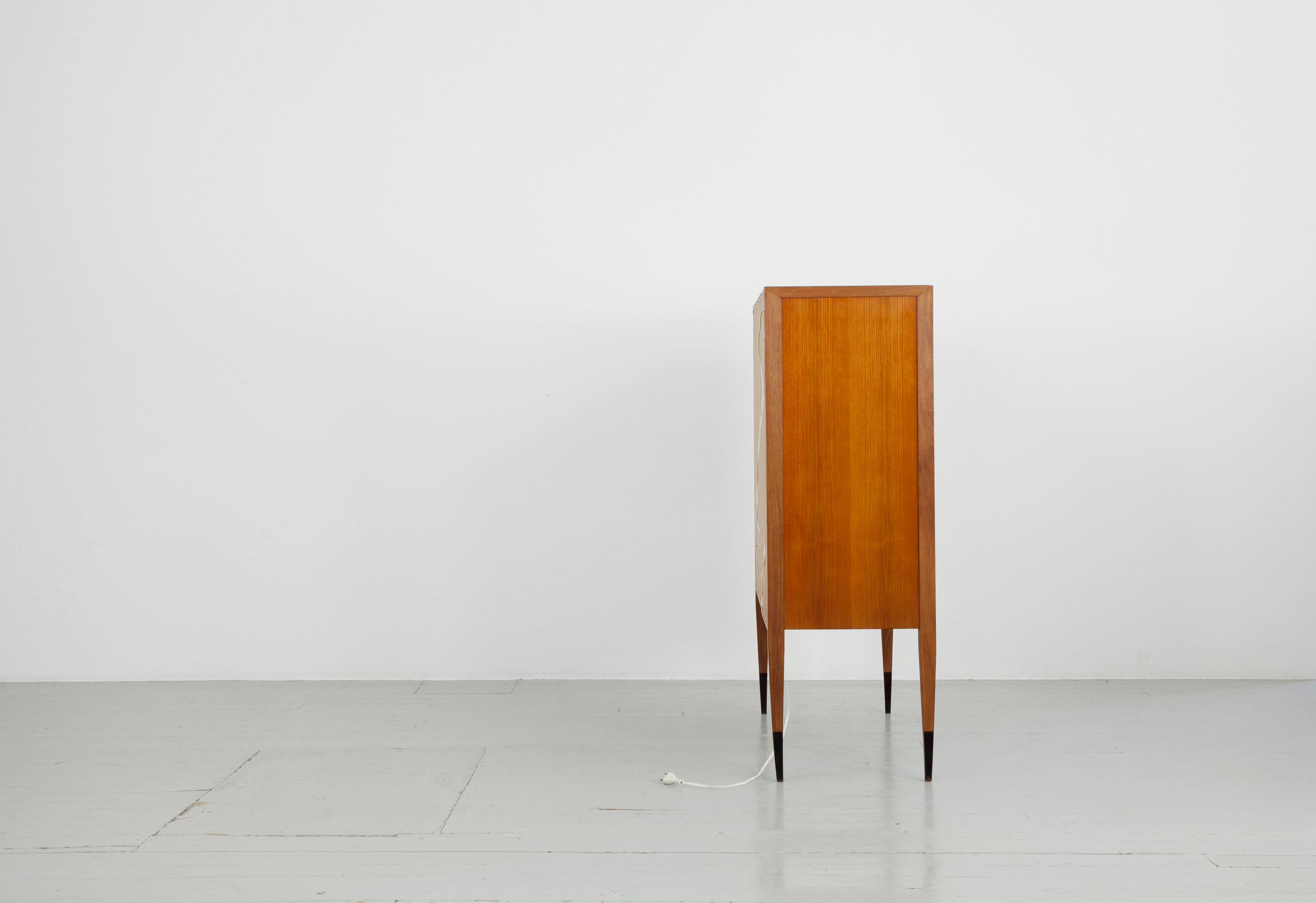 Italiano Mobile bar con intarsi in Wood, Italia, anni '50 in vendita
