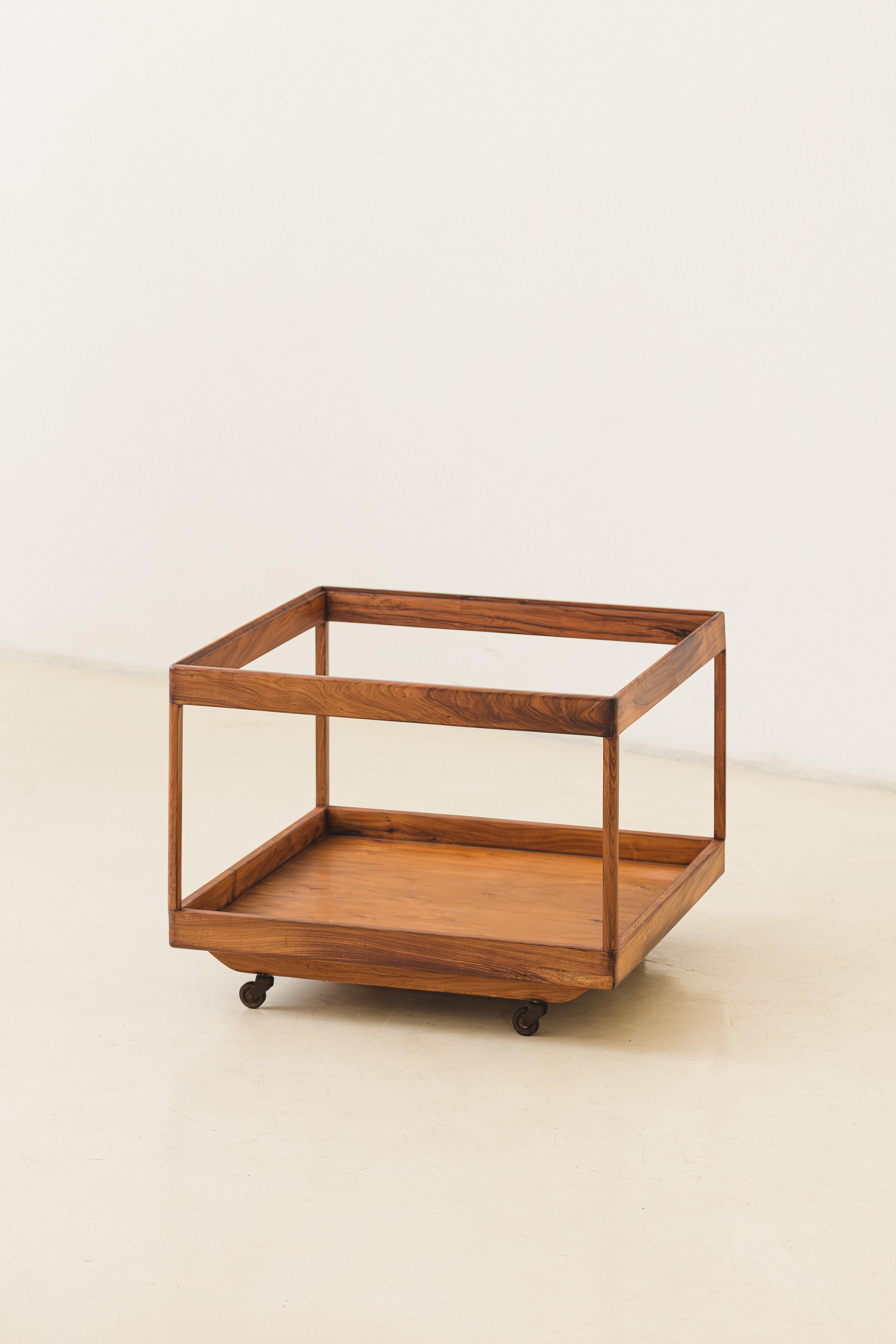 Bar Cart by Carlo Hauner & Martin Eisler, Solid Caviuna, Formica, Brazil, 1960s In Good Condition For Sale In New York, NY