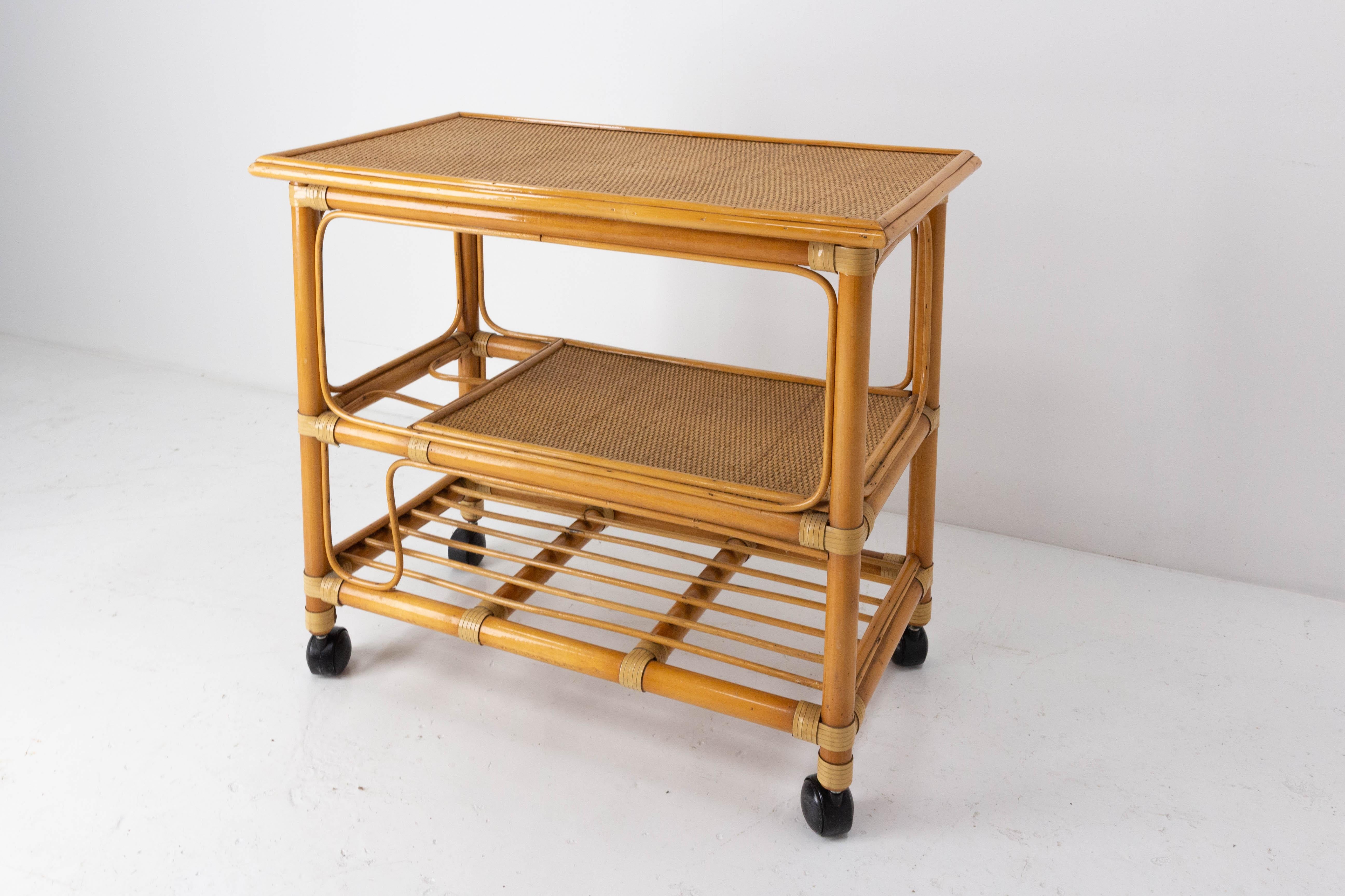 Bar Cart Drinks Cocktail Rattan Table Trolley, France, circa 1970 In Good Condition In Labrit, Landes