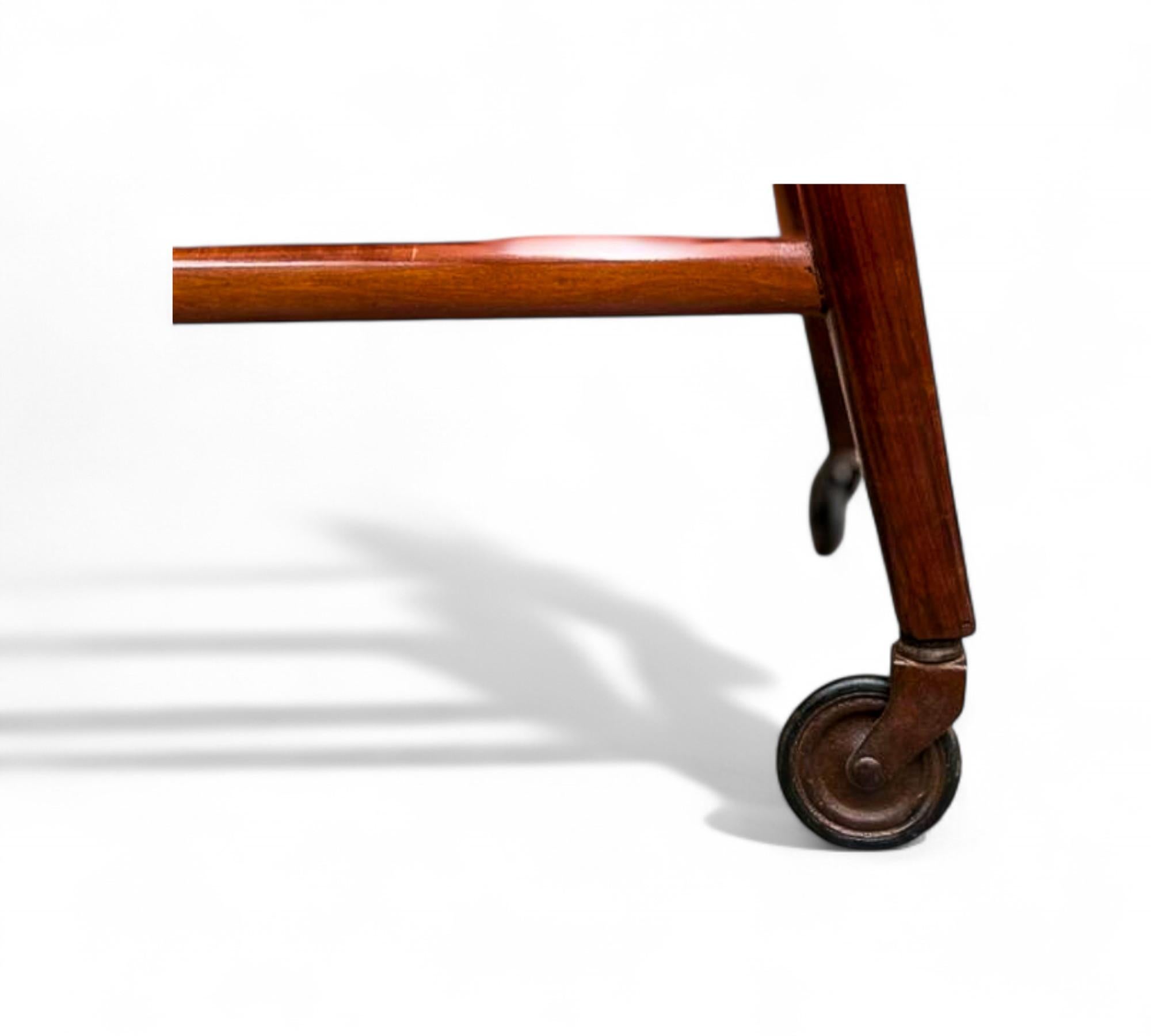 Bar Cart in Hardwood, Geraldo de Barros for Unilabor, 1950s For Sale 7