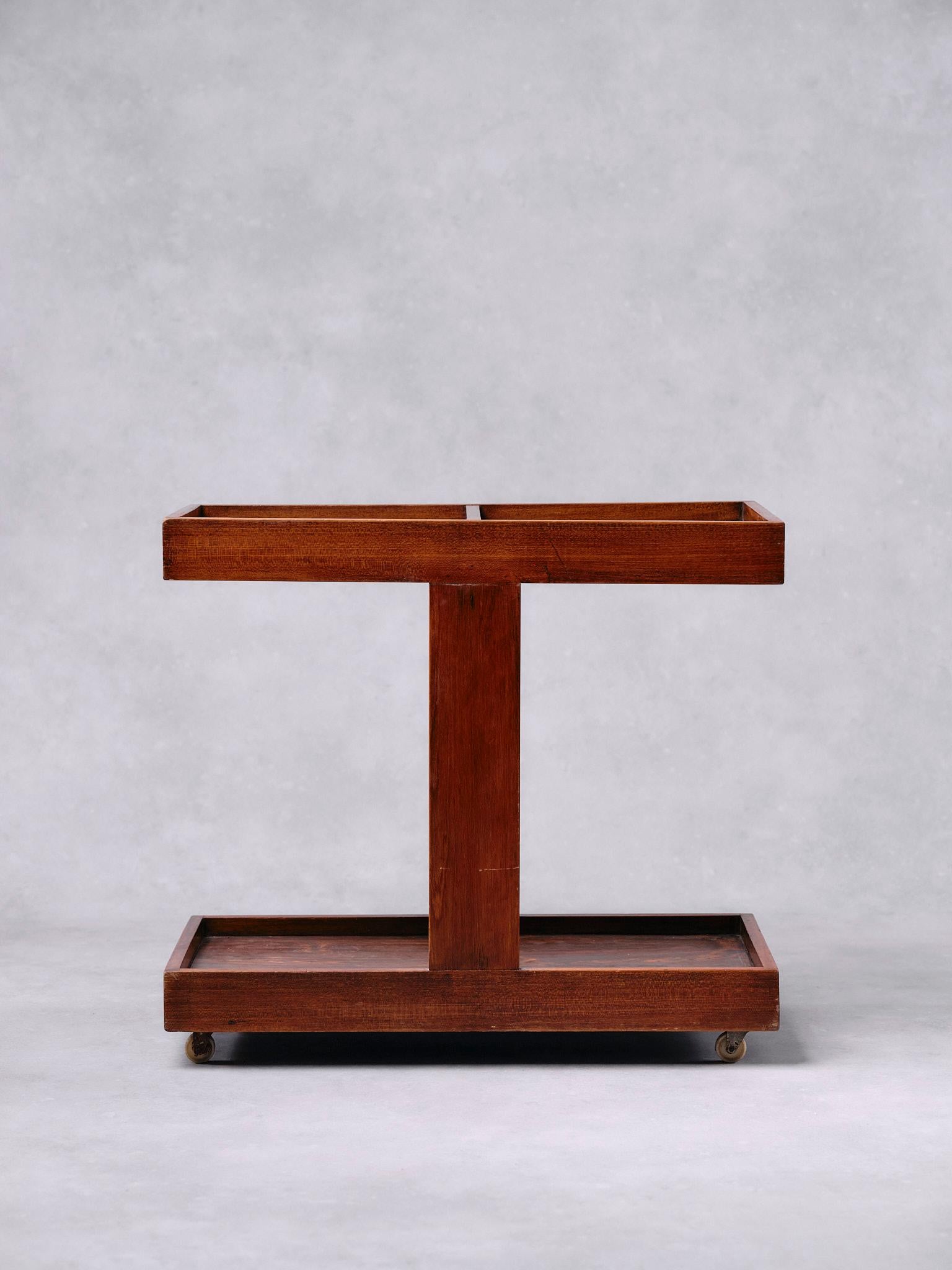 Barwagen 
Nach dem Vorbild von Celina Decorações
Holz, Zeitgenössisches Stück
1950-1960s