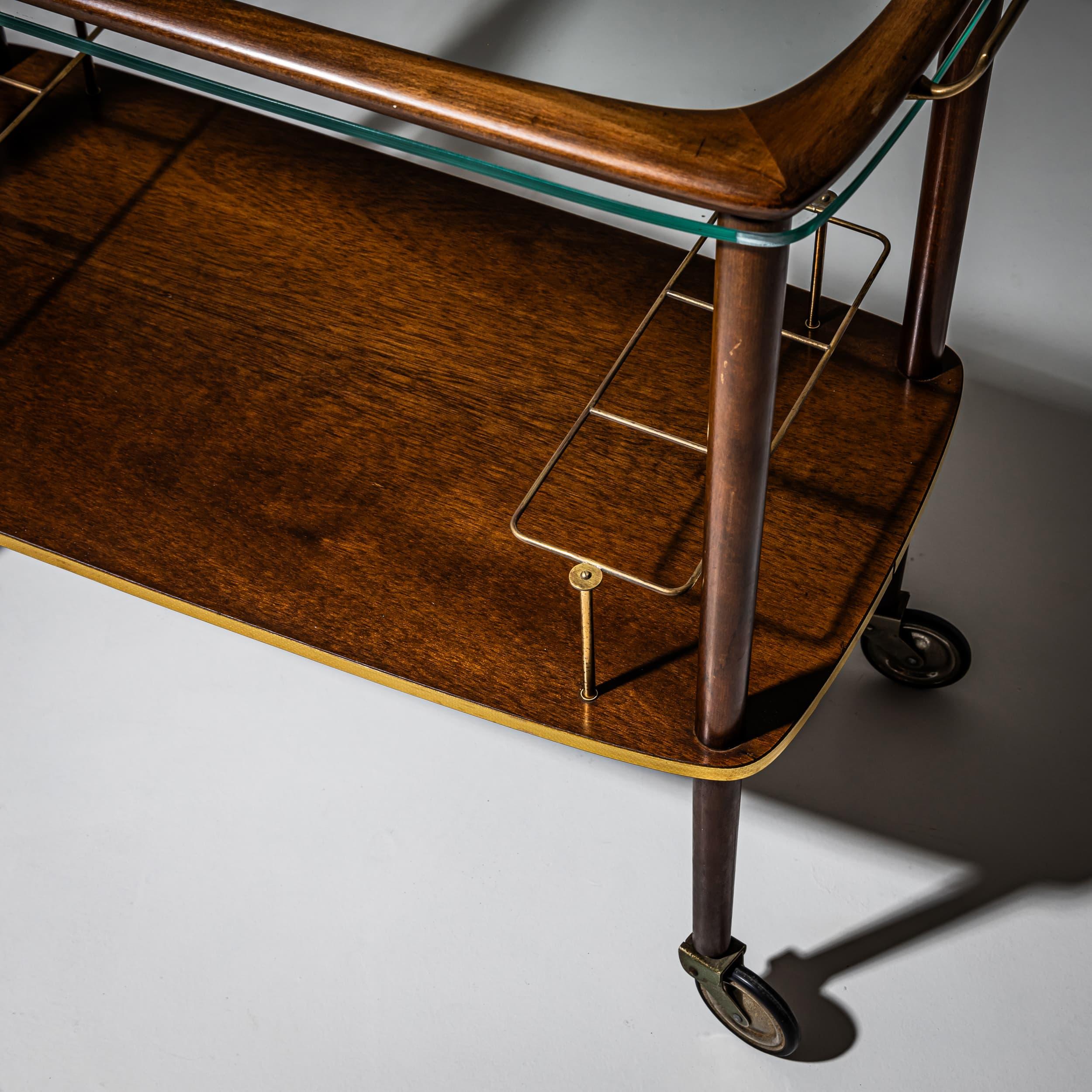italien Chariot de bar, La Permanente Mobili Cantù, Italie, milieu du XXe siècle en vente