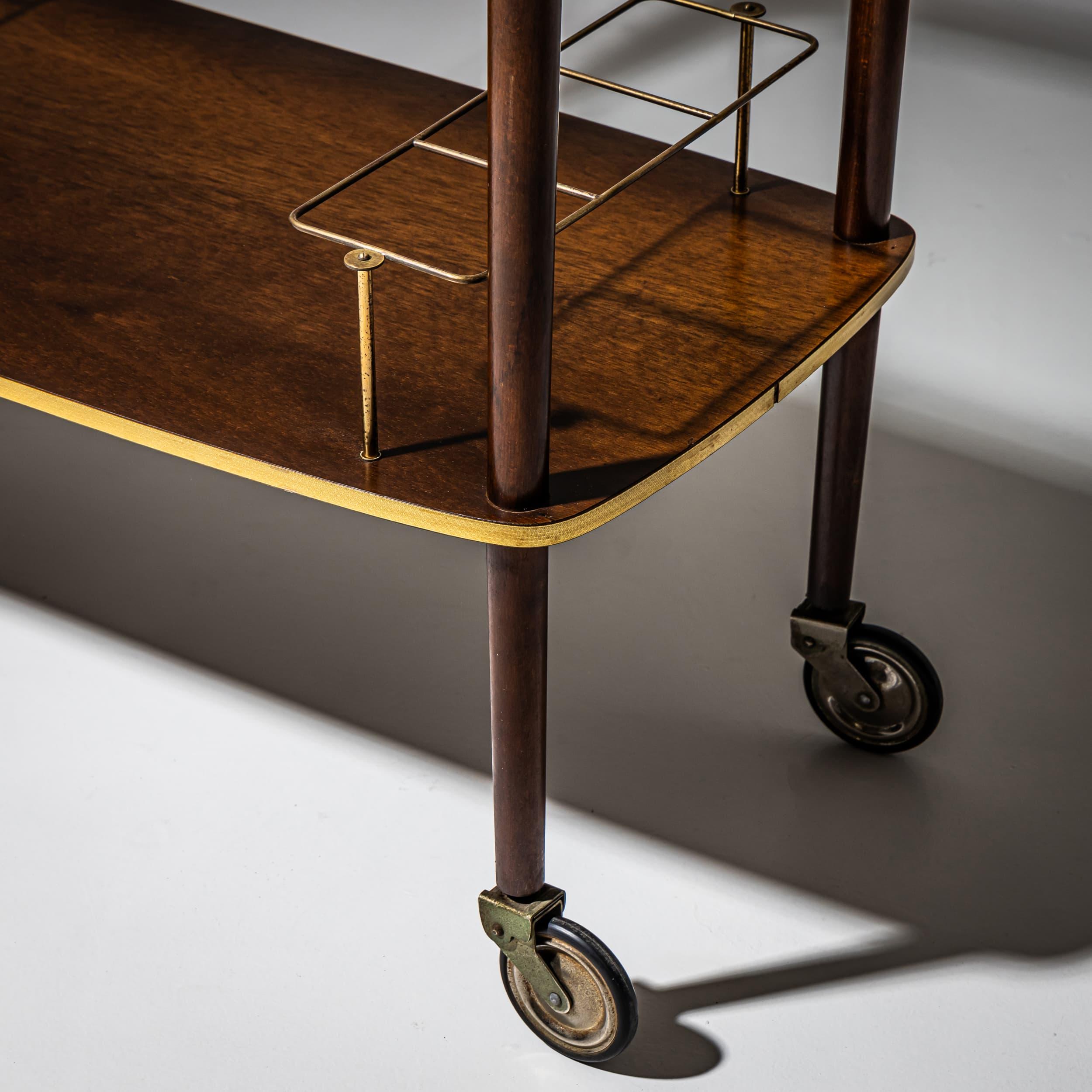 Chariot de bar, La Permanente Mobili Cantù, Italie, milieu du XXe siècle en vente 2