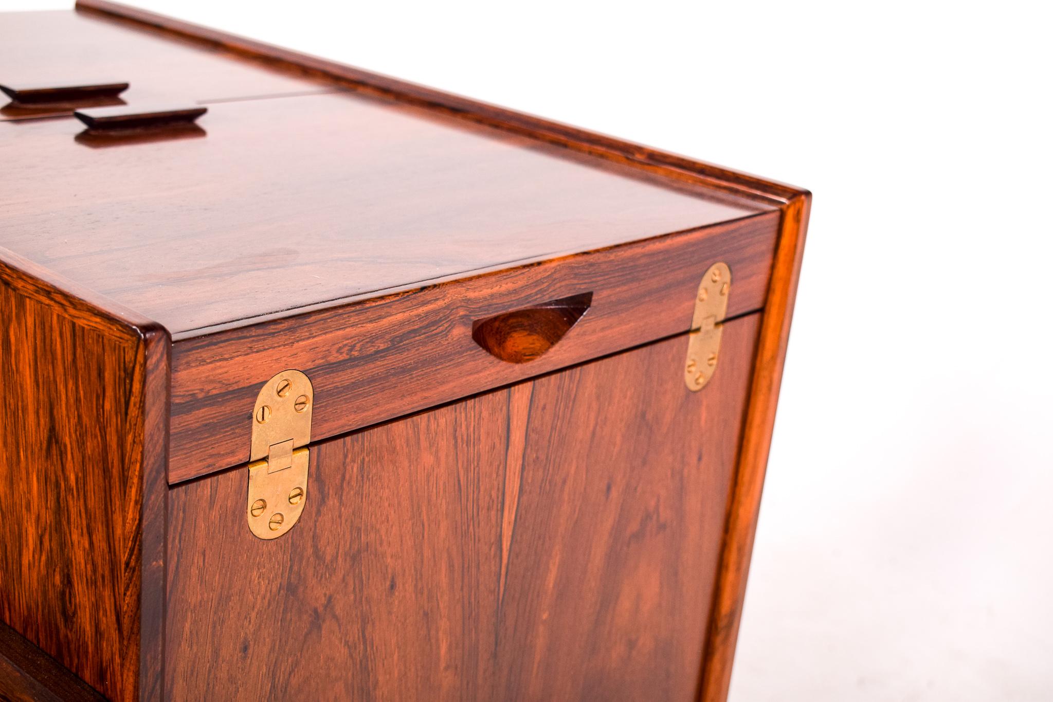 Bar Cart Trolley by Andreas Hansen in Rosewood, 1960s In Good Condition In Lisboa, Lisboa
