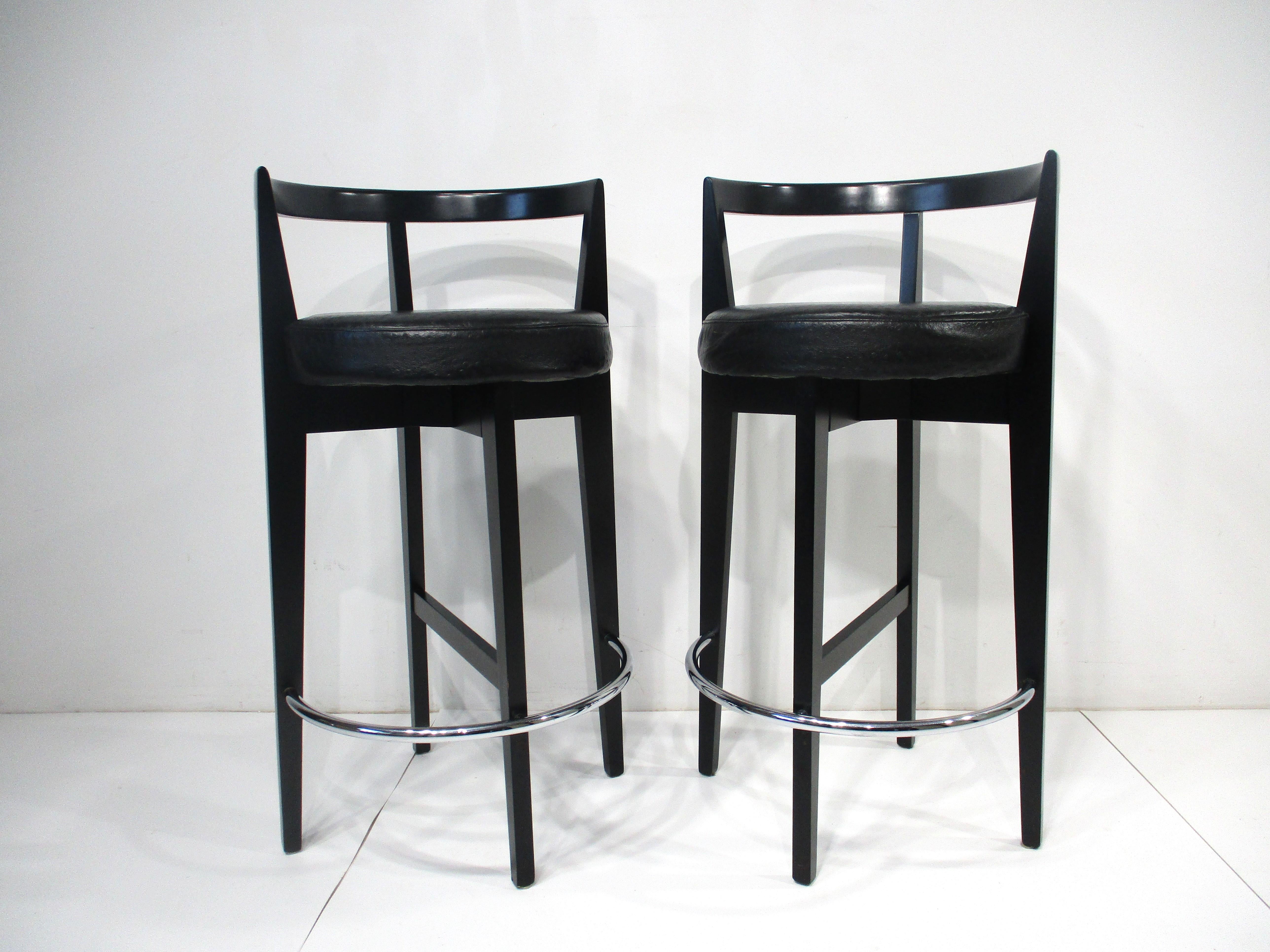 Bar / Counter Leather Wood Chrome Stools in the style of Leon Pace  For Sale 5