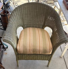 Bar Harbor Wicker Chair in Original Painted Surface