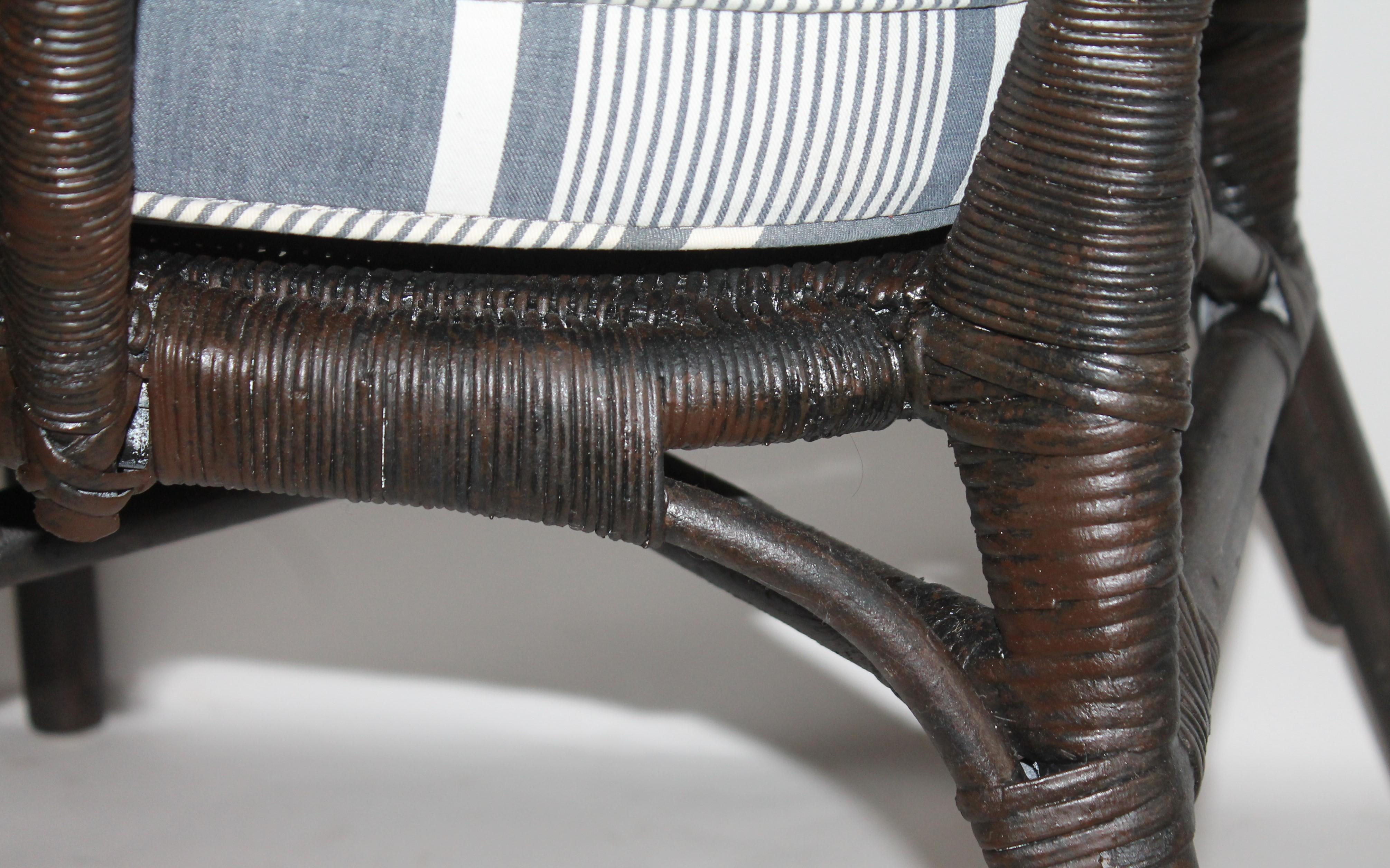 Osier Chaise de bar en osier de port avec coussin à carreaux vintage sur mesure