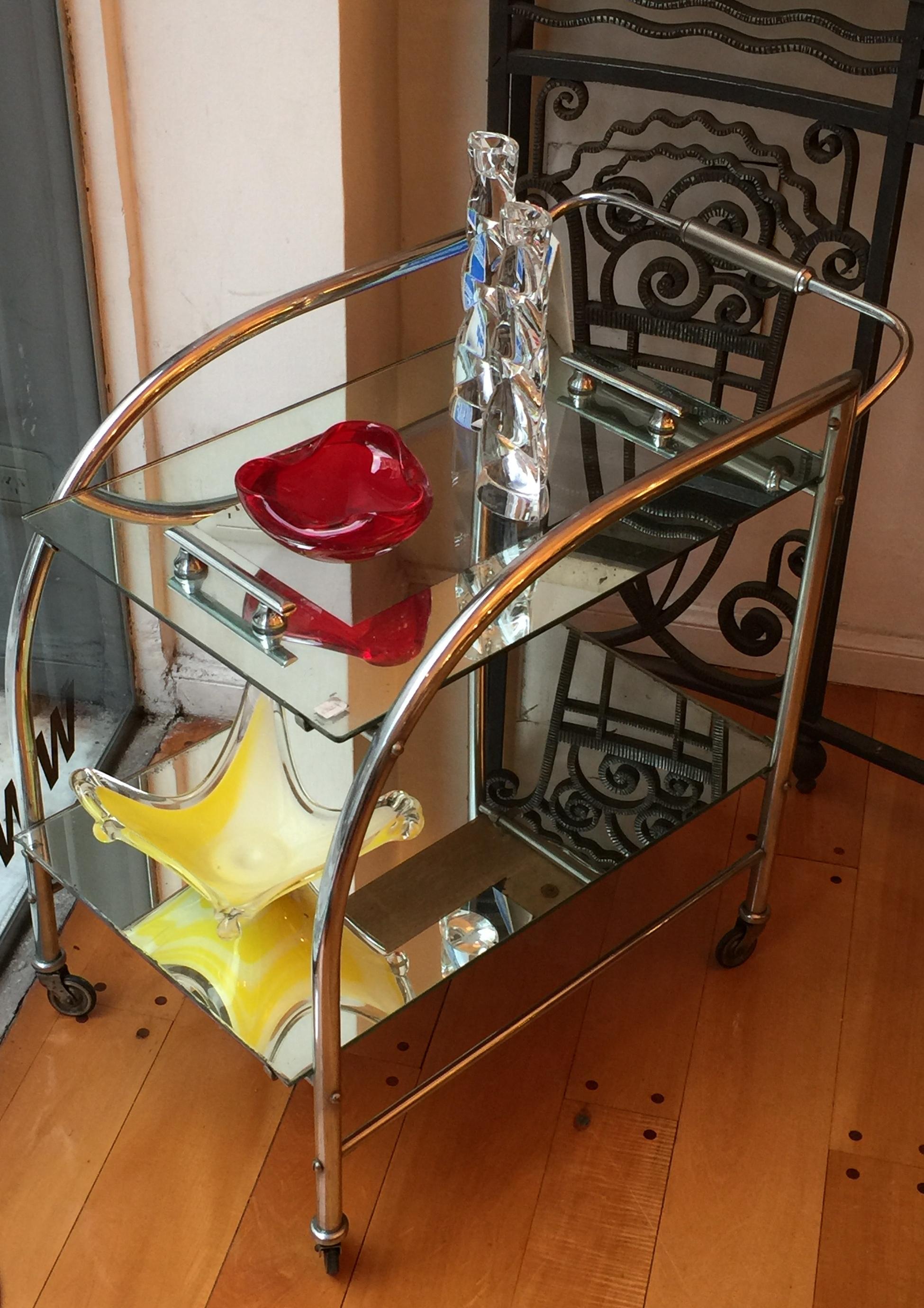 Bar in Chrome Mirror and Glass Style, Art Deco, France, 1920 For Sale 7