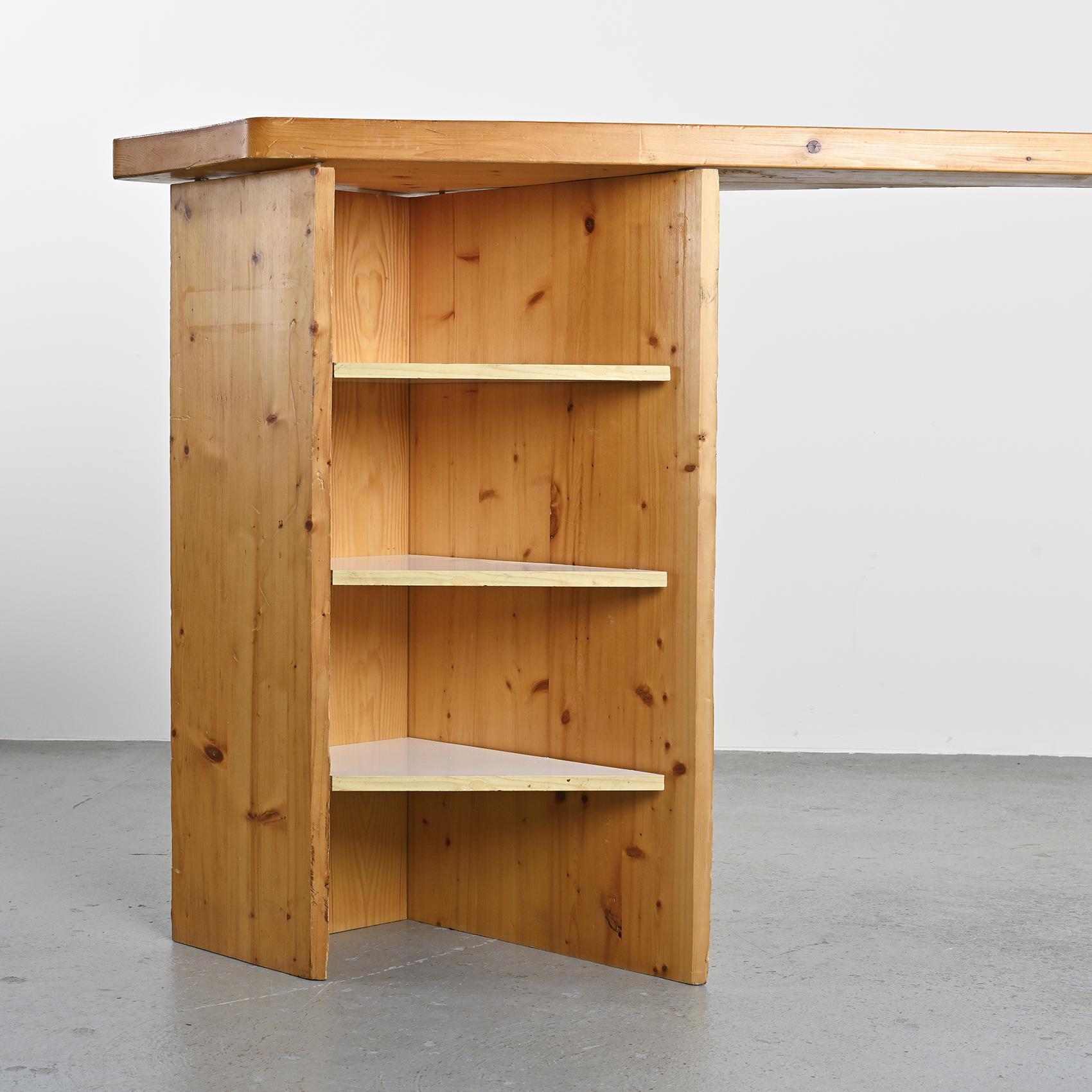 Bar par Charlotte Perriand, Résidence Aiguille Rouge, Arc 2000, circa 1979 For Sale 3