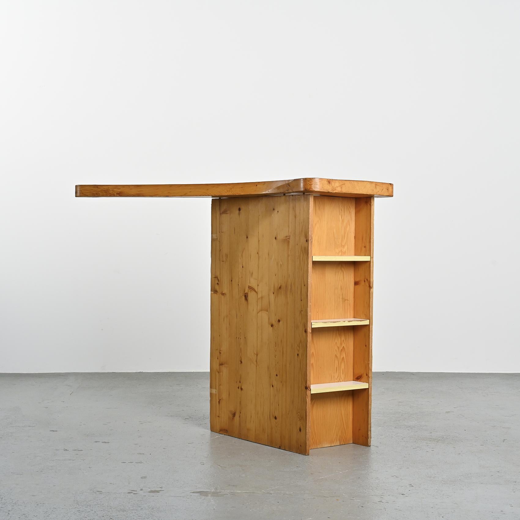 Bar par Charlotte Perriand, Résidence Aiguille Rouge, Arc 2000, circa 1979 In Fair Condition For Sale In VILLEURBANNE, FR