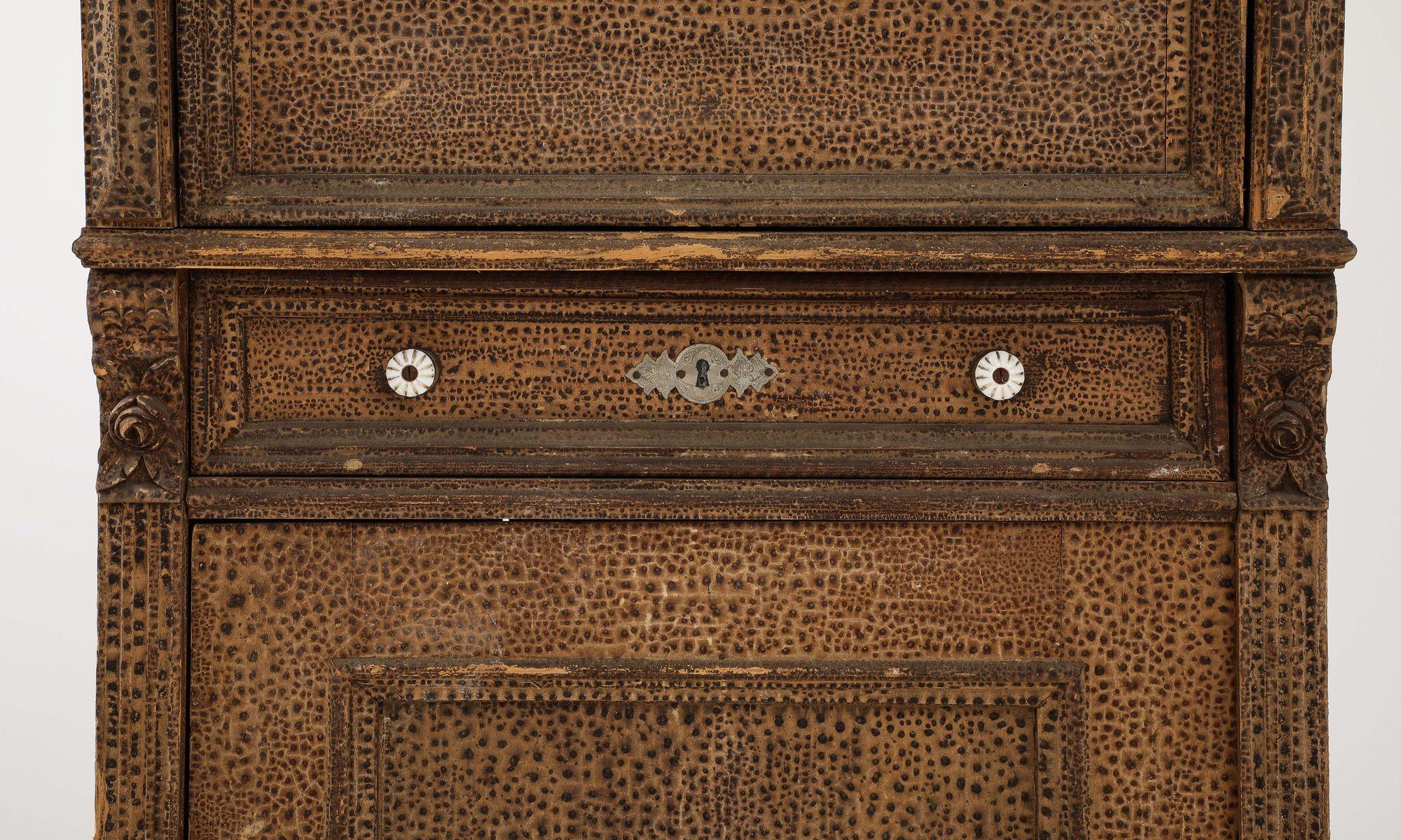 Bar Server Bitumen Varnish Oxidized, France 19th c In Good Condition In South Salem, NY