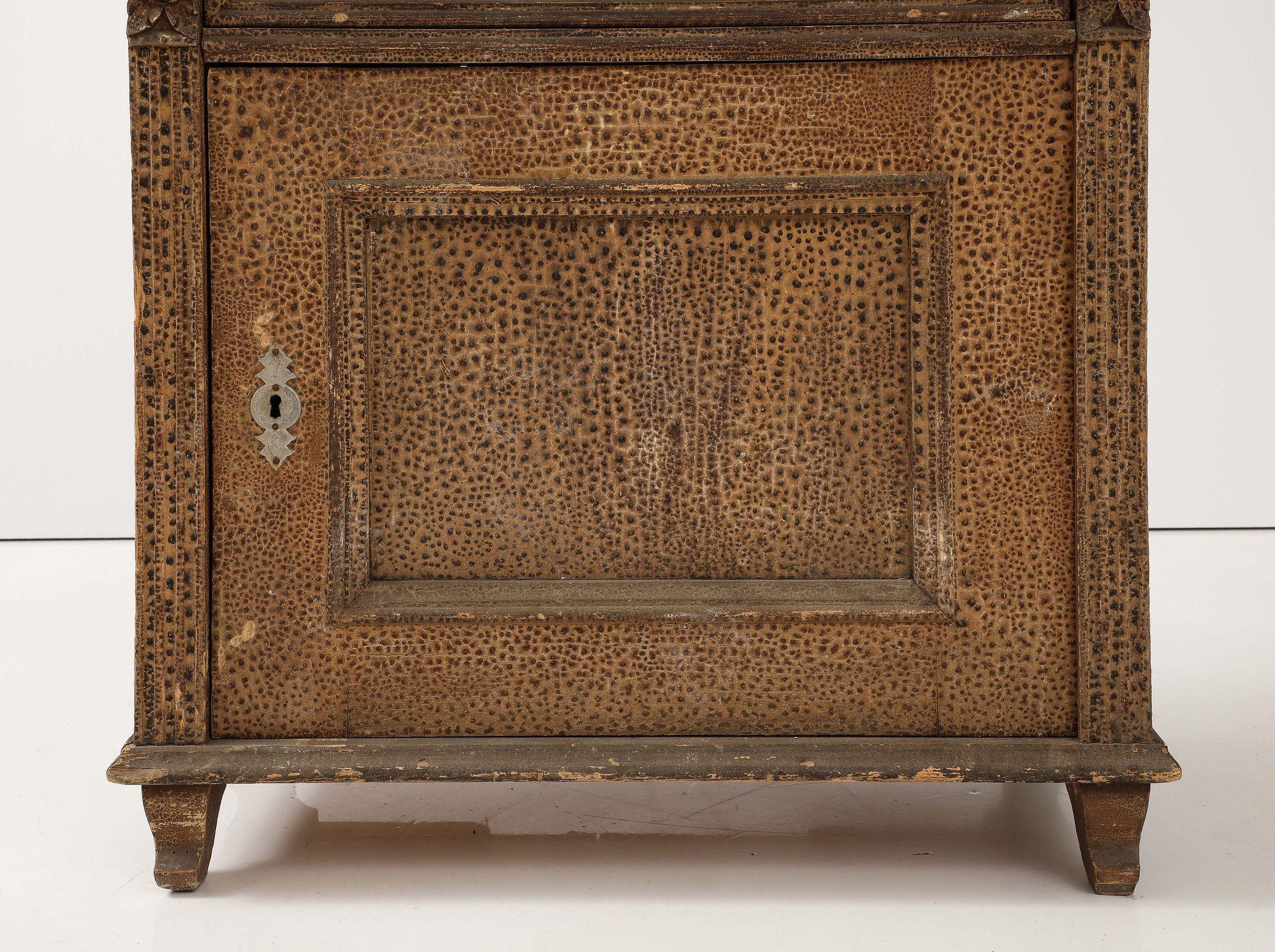 Late 19th Century Bar Server Bitumen Varnish Oxidized, France 19th c