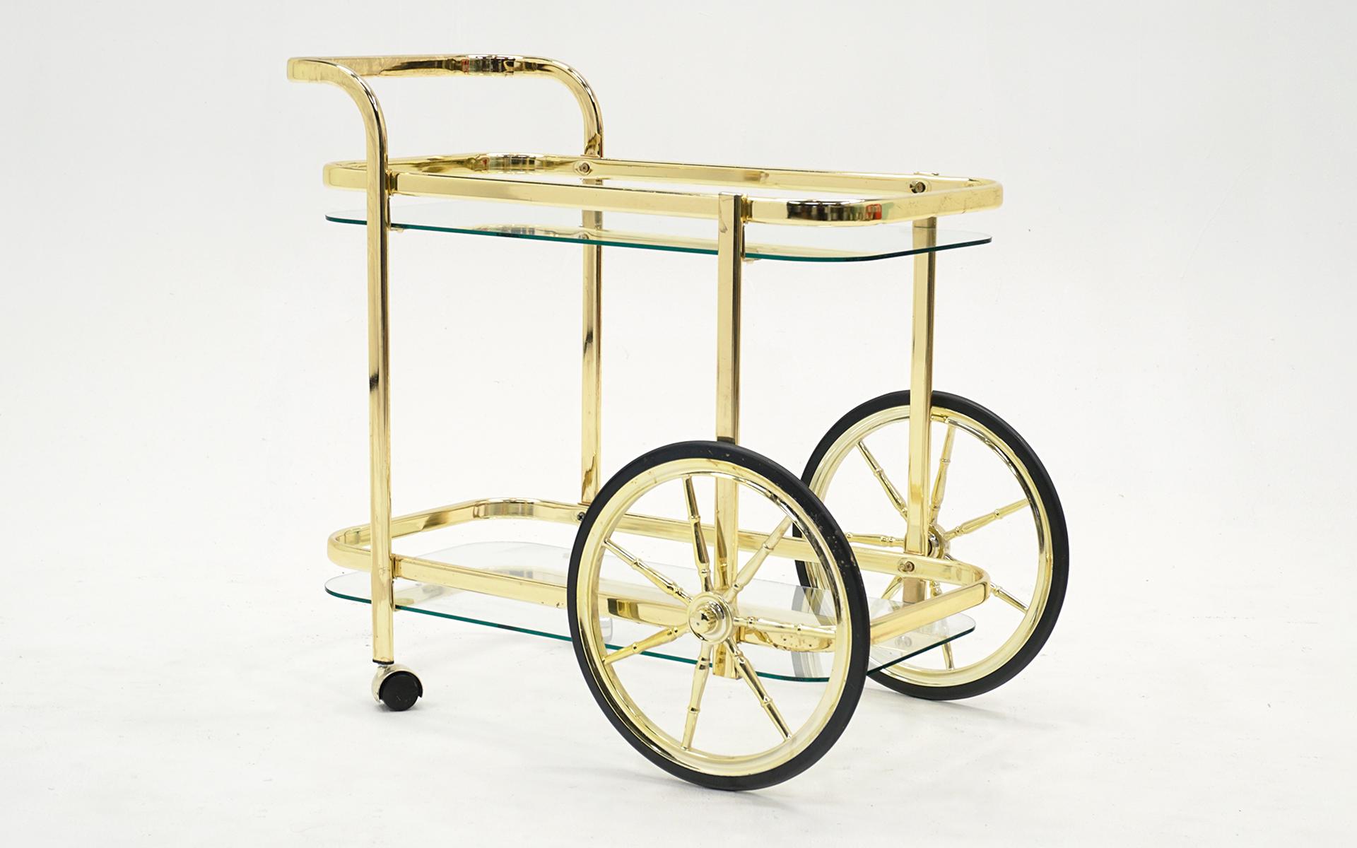 Hollywood Regency Bar / Serving Cart in Brass and Glass, 1970s For Sale