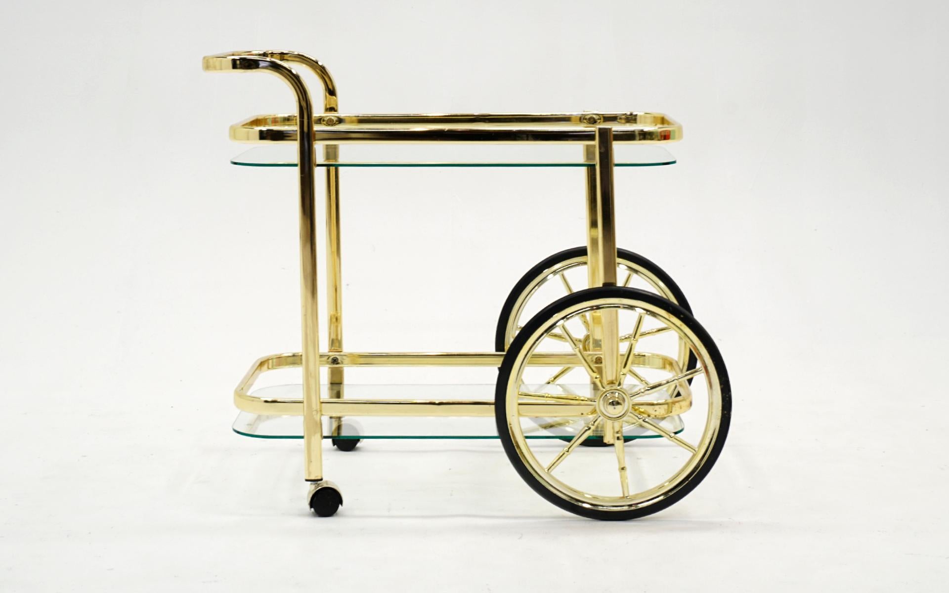 Bar / Serving Cart in Brass and Glass, 1970s In Good Condition For Sale In Kansas City, MO