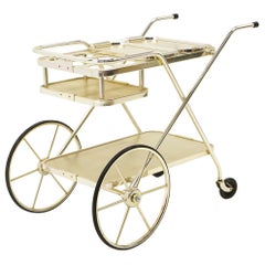 Chariot de bar / service avec plateaux. Aluminium anodisé, acier inoxydable et acier chromé.