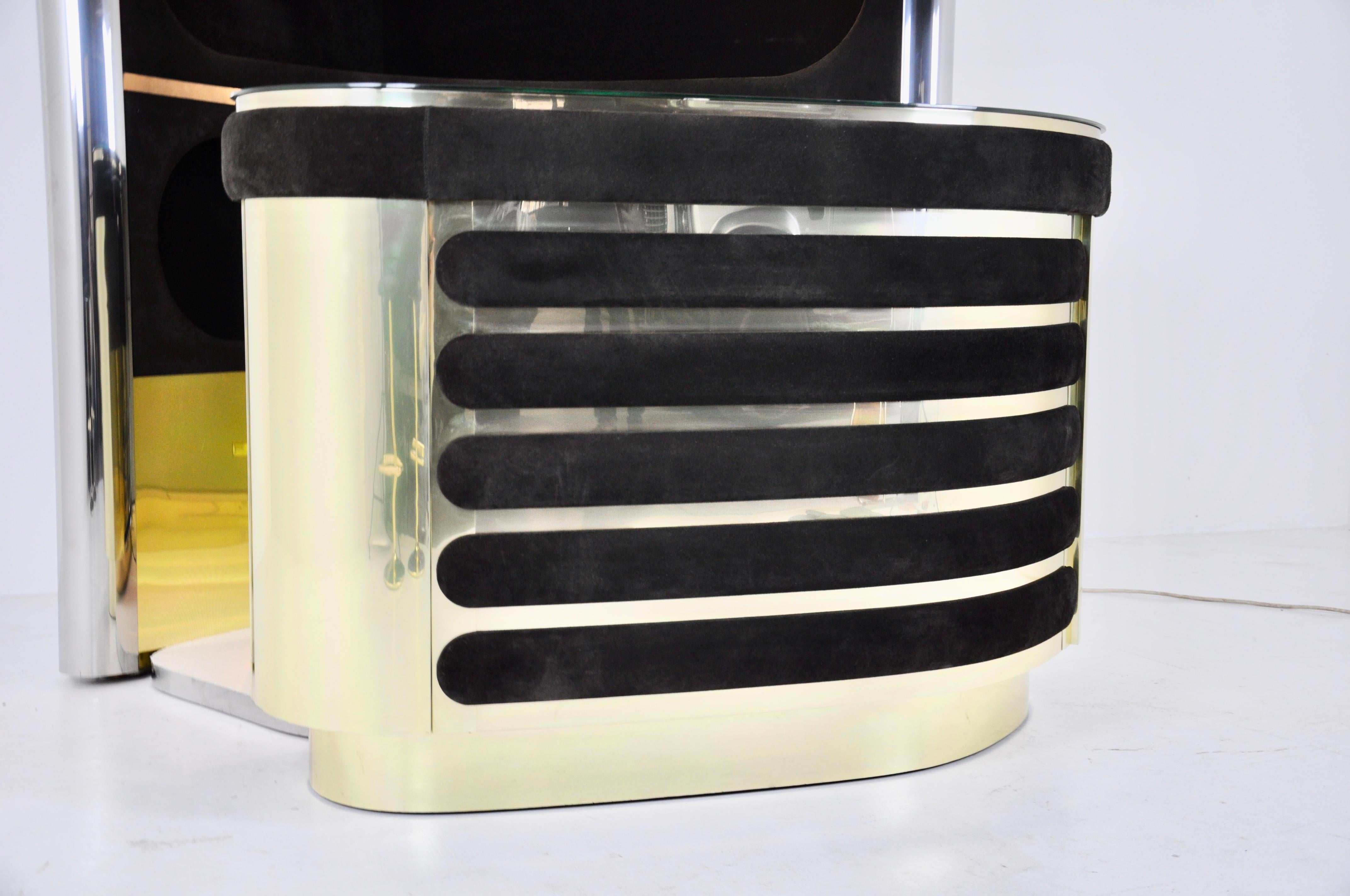 Late 20th Century Bar set with 2 stools in the style of Willy Rizzo, 1970s For Sale