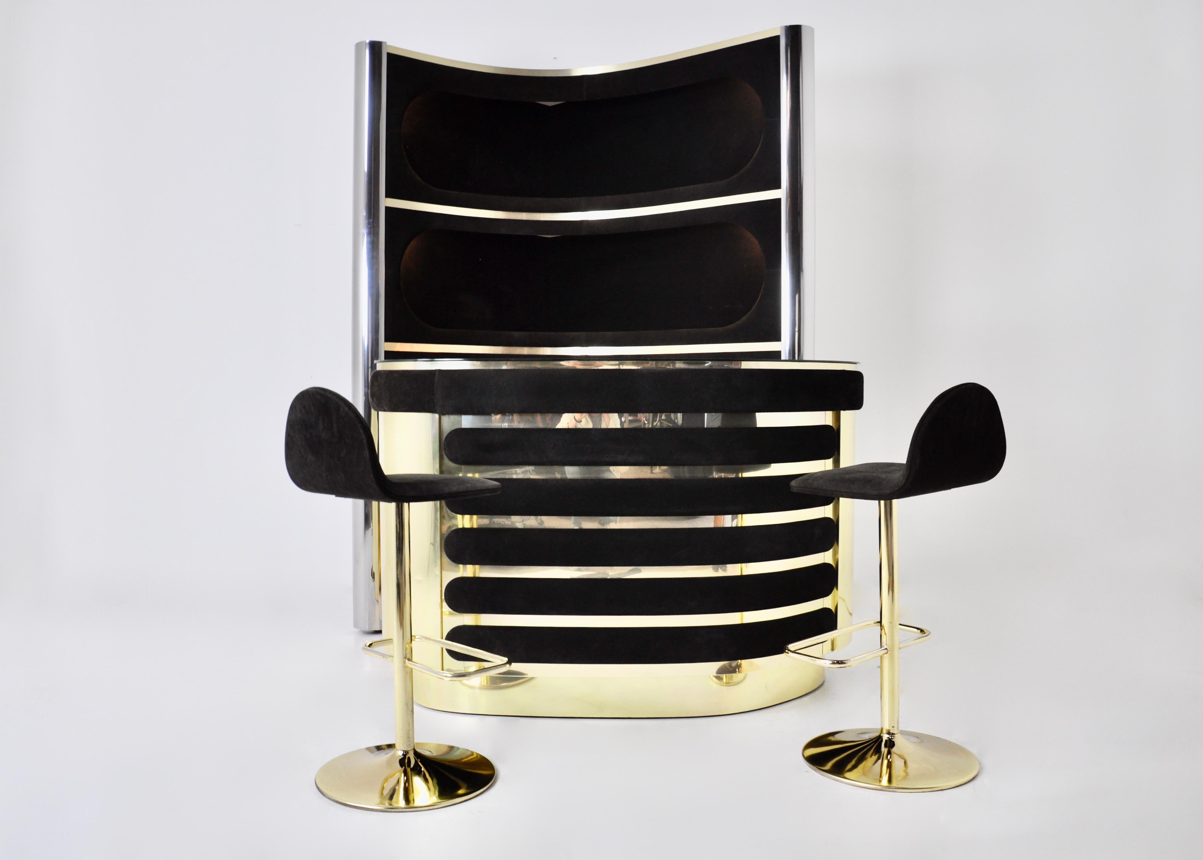 Italian Bar set with 2 stools attributed to Willy Rizzo, 1970s For Sale