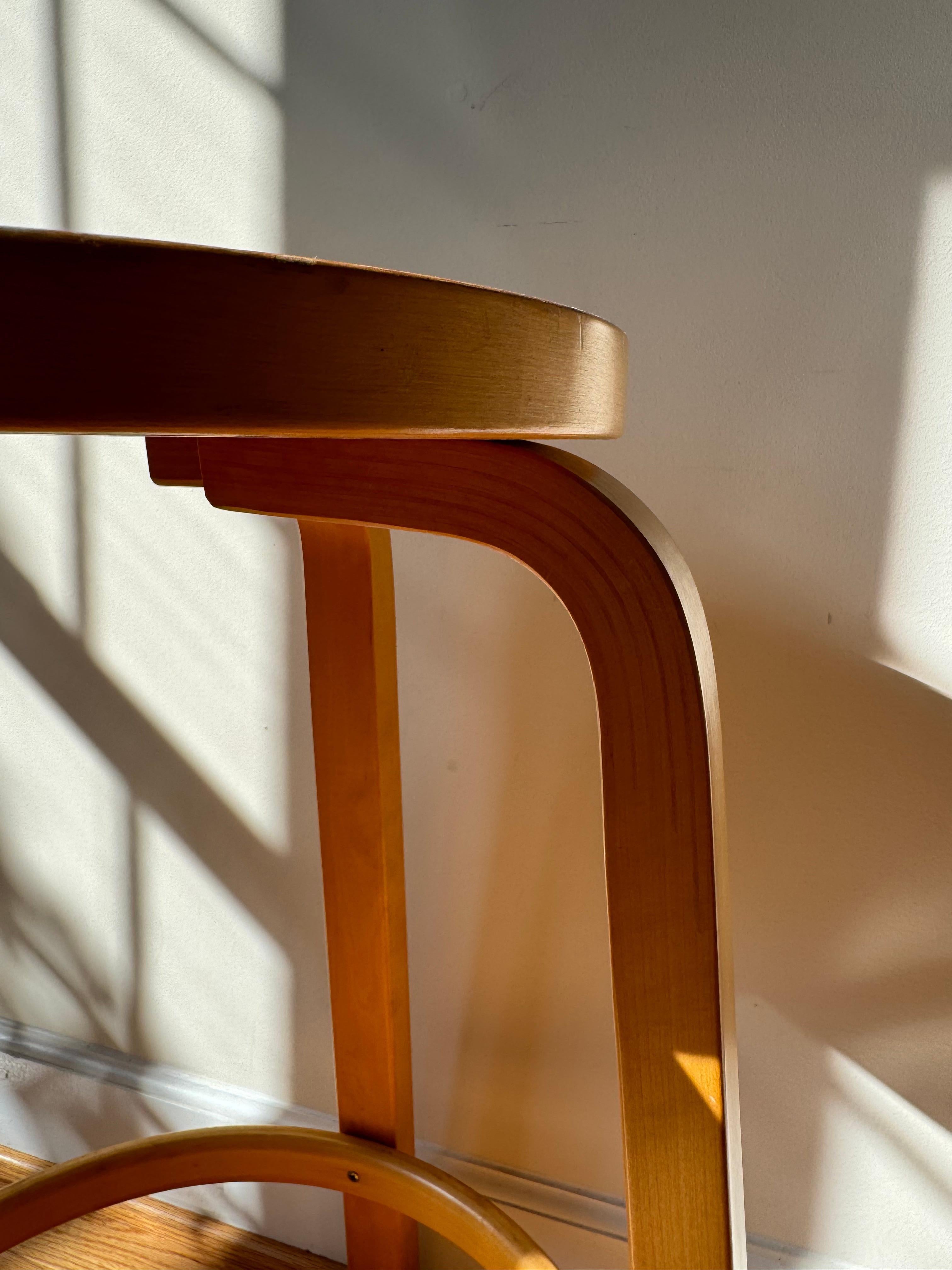 Mid-20th Century Bar Stool 64 by Alvar Aalto for Artek (Black Linoleum seat)