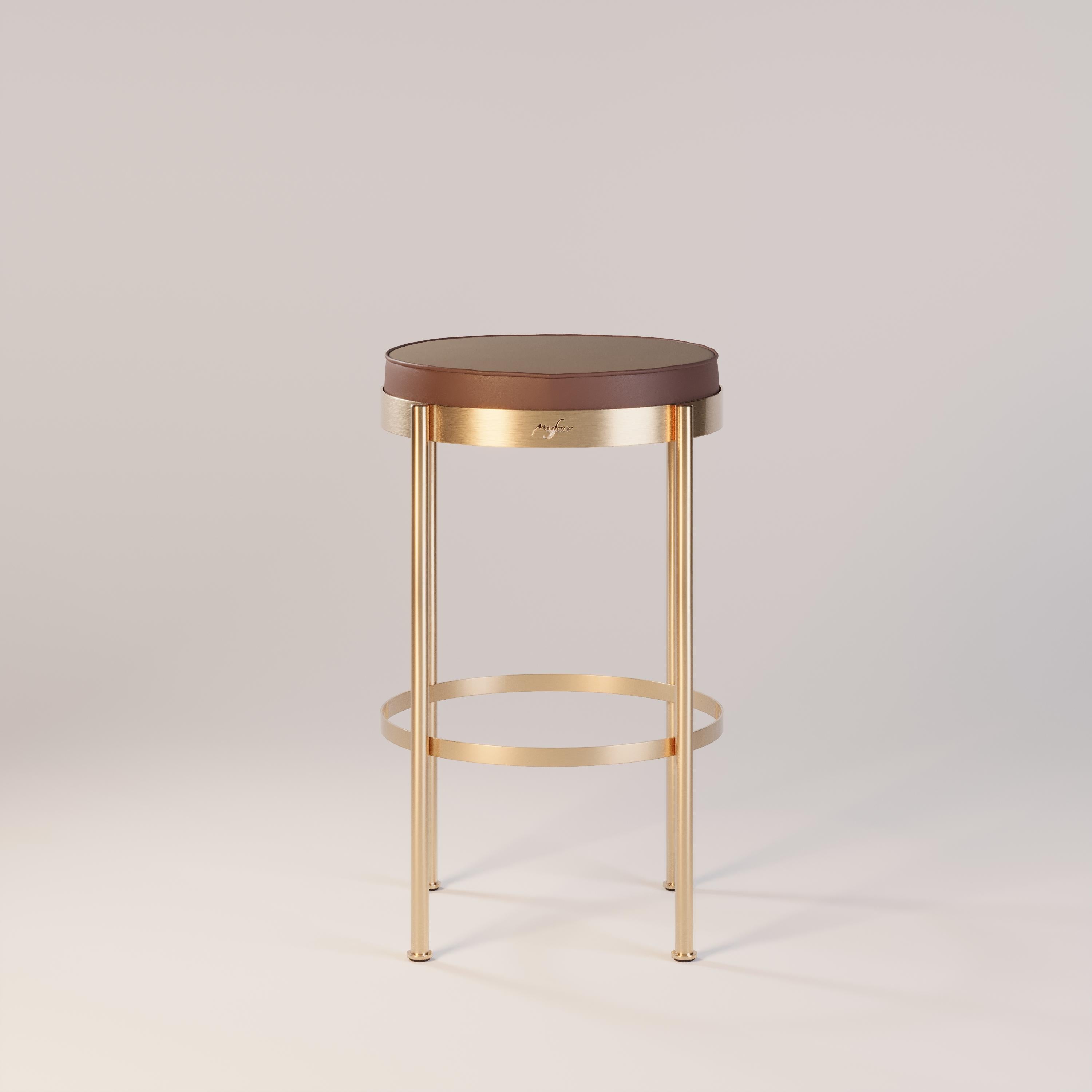 Trace Bar Stool

The Trace bar stool is the perfect piece to add life and sophistication to any well-structured living space. It provides both functionality and visual appeal, making it a must-have for those looking to elevate the design of their