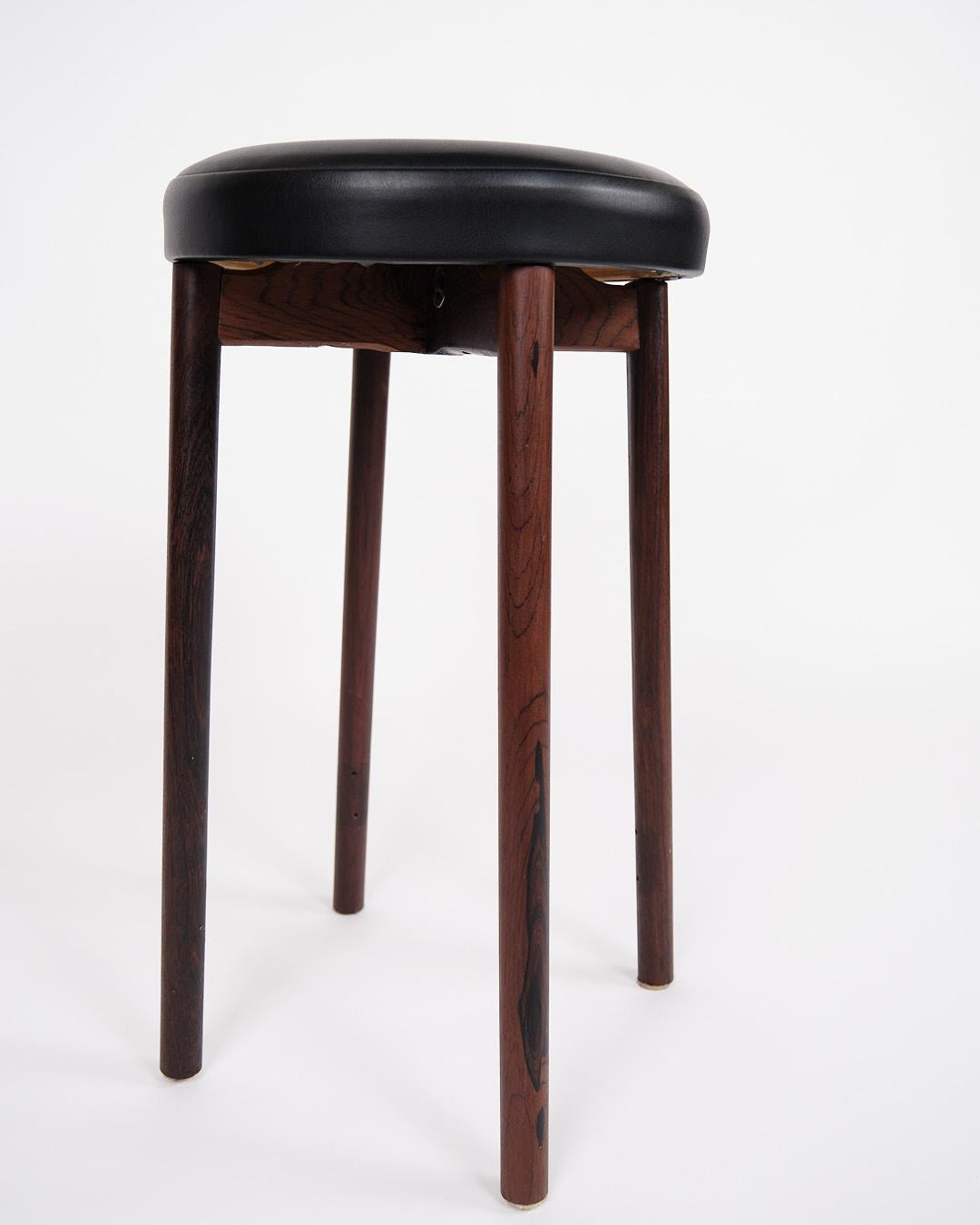 Danese Sgabello da bar in palissandro e pelle nera degli anni '70 in vendita