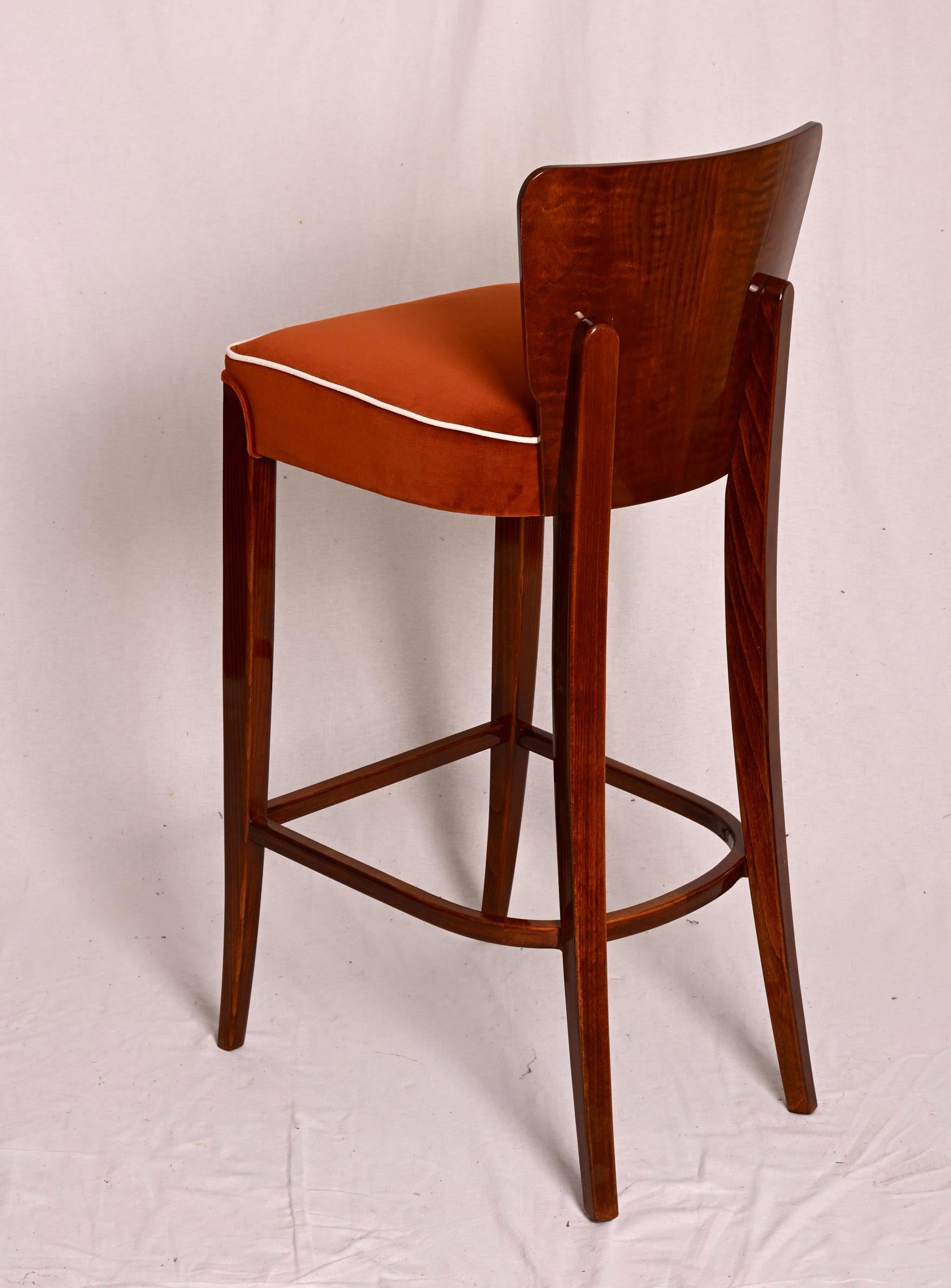 Taburete de bar al estilo de Jindrich Jalabala en venta 8