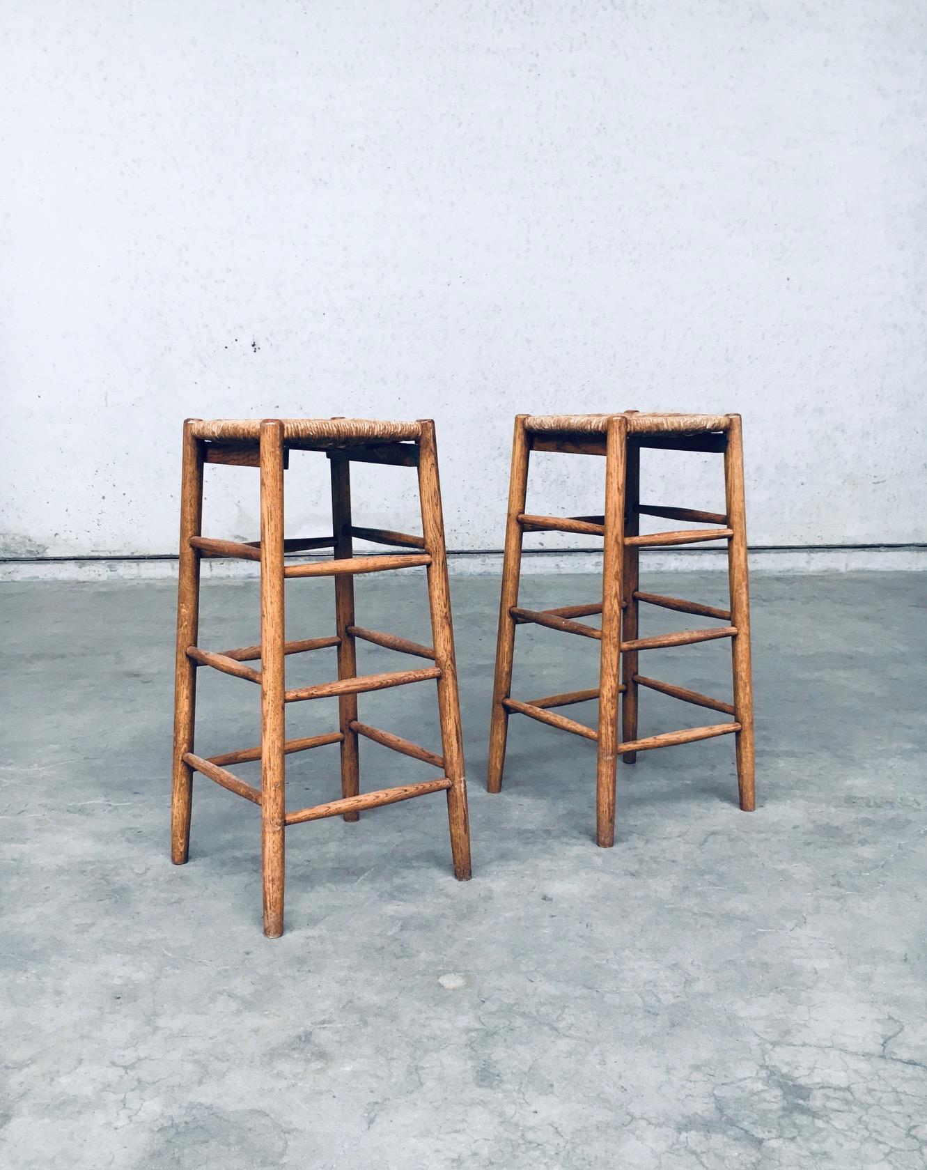 French Provincial Bar Stool set in the style of Charlotte Perriand, France 1950's For Sale