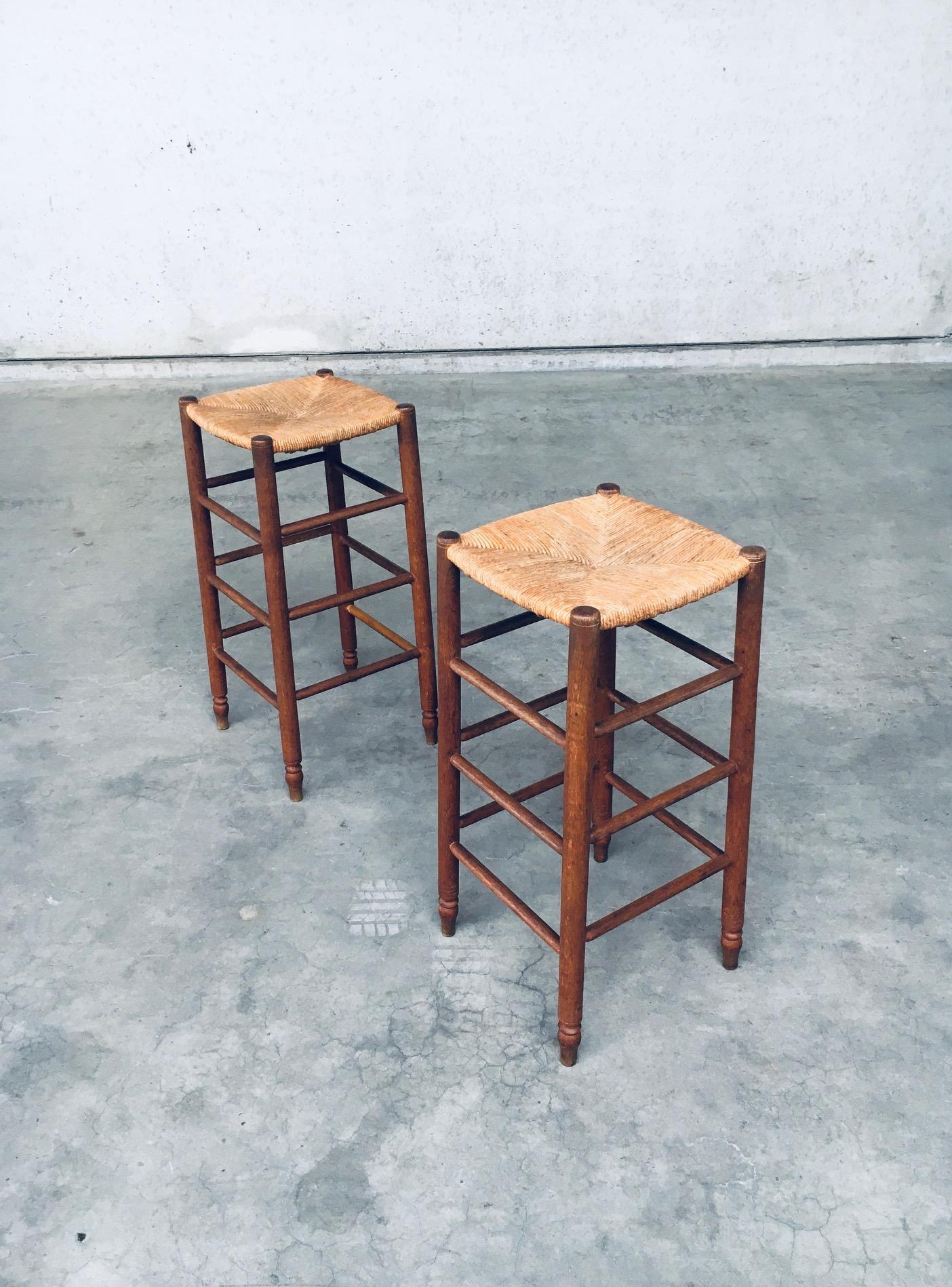 Bar Stool Set in the Style of Charlotte Perriand, France, 1950s In Good Condition In Oud-Turnhout, VAN