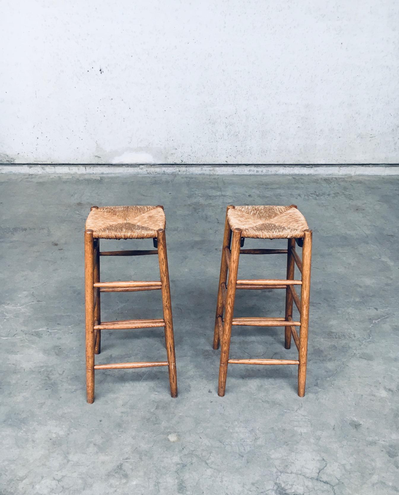Bar Stool set in the style of Charlotte Perriand, France 1950's In Good Condition For Sale In Oud-Turnhout, VAN
