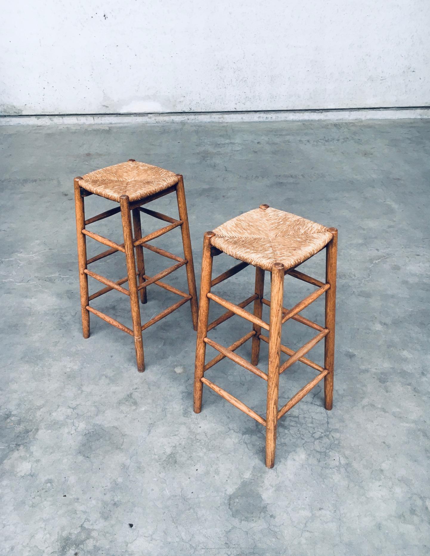 Bar Stool set in the style of Charlotte Perriand, France 1950's For Sale 1