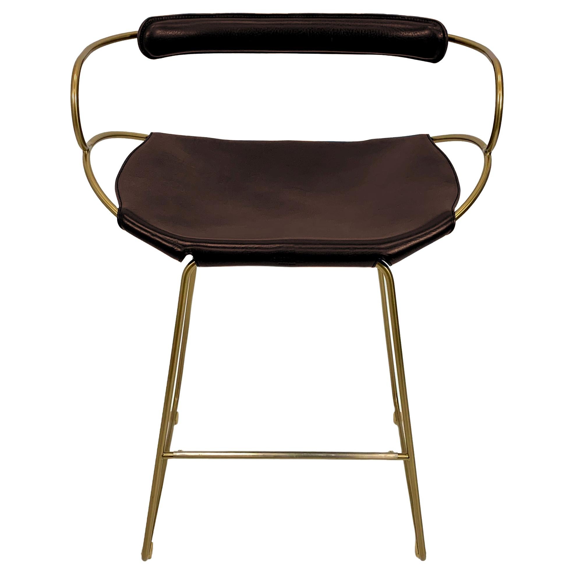 Tabouret de bar contemporain w. Dossier métal laiton vieilli et cuir Brown foncé