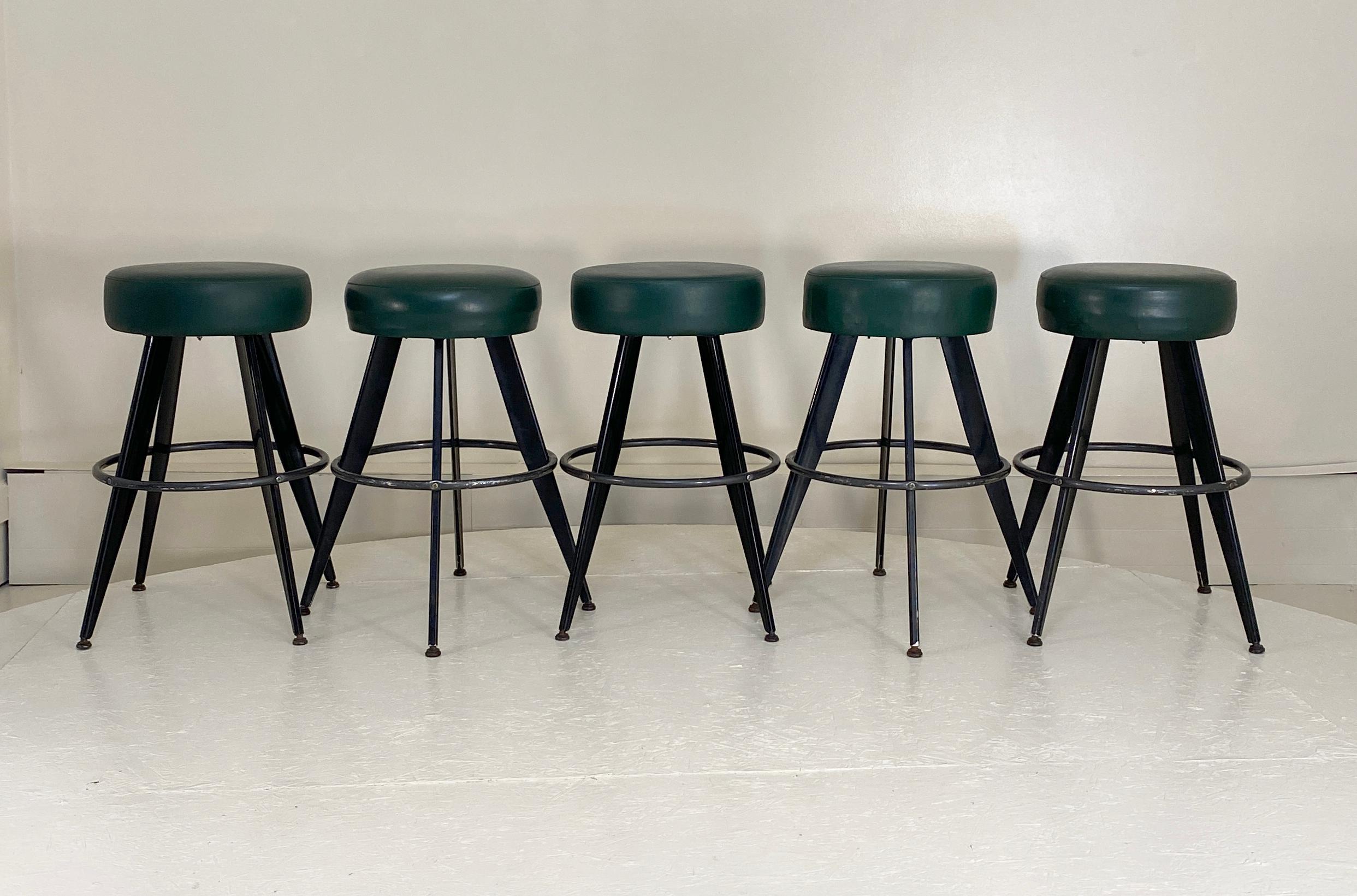 Mid-Century Modern Tabourets de bar d'après Jean Prouve en vente