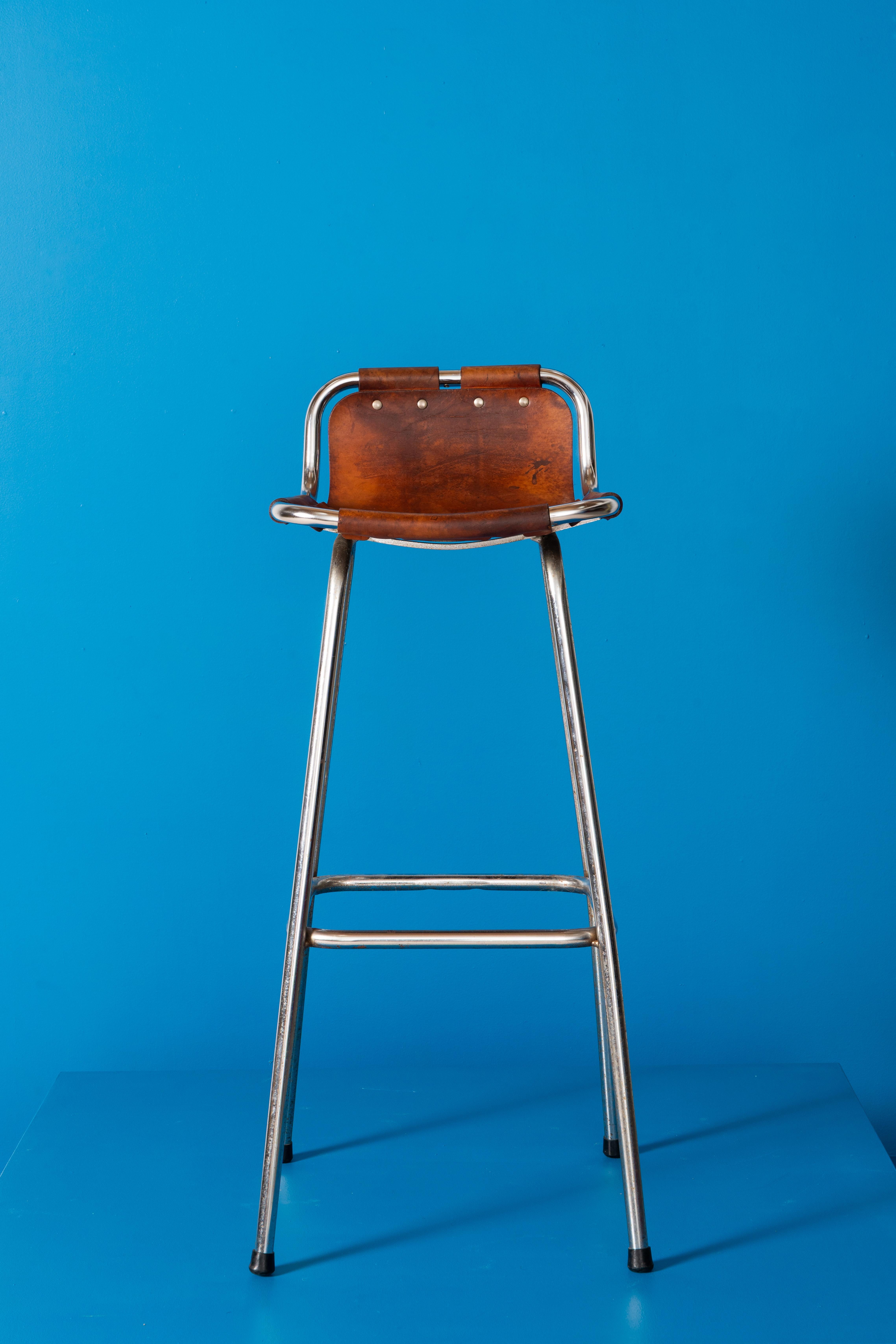 Cuir Bar Stools - Charlotte Perriand en vente