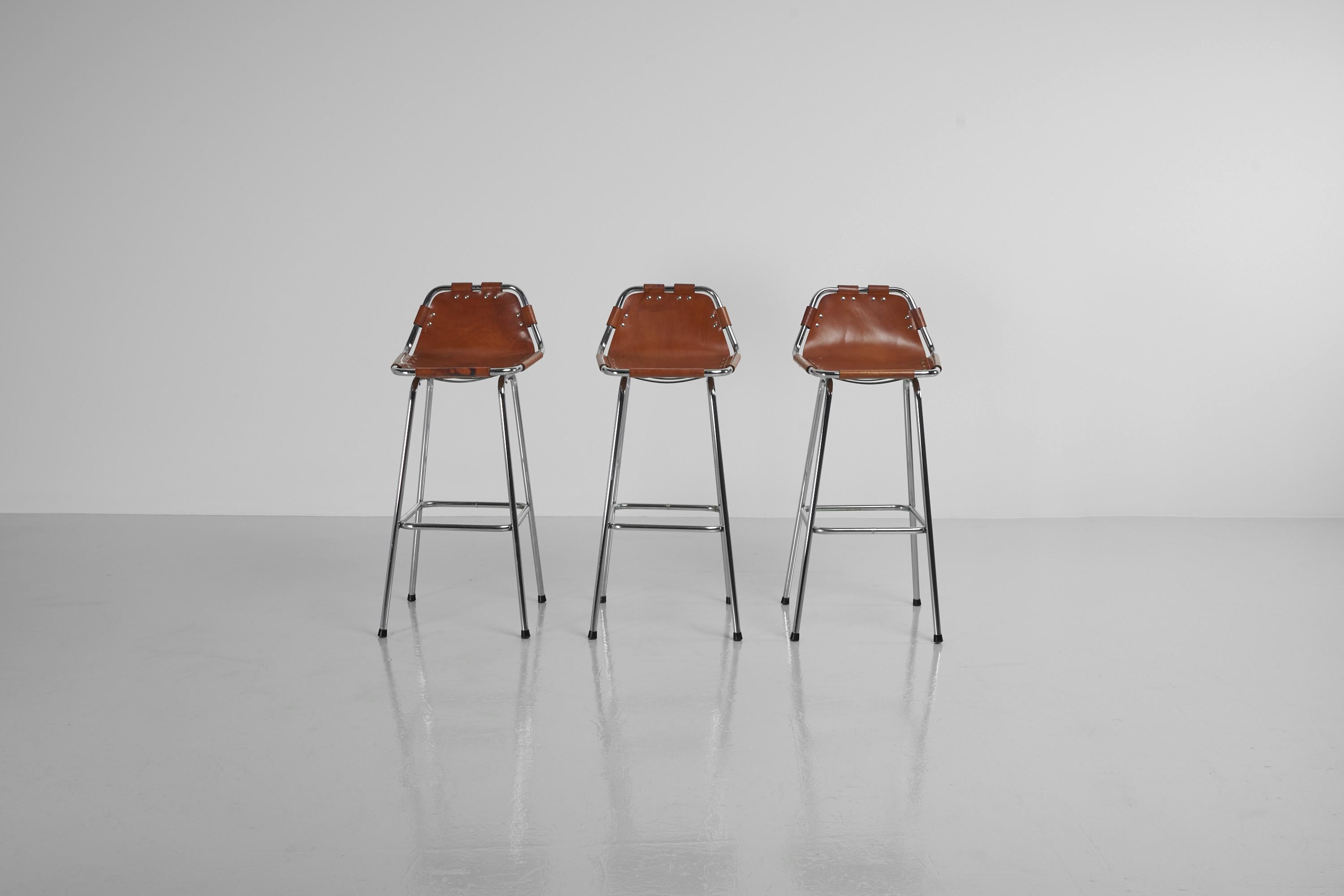 French Bar Stools in Leather and Chrome Set of 3, France, 1960