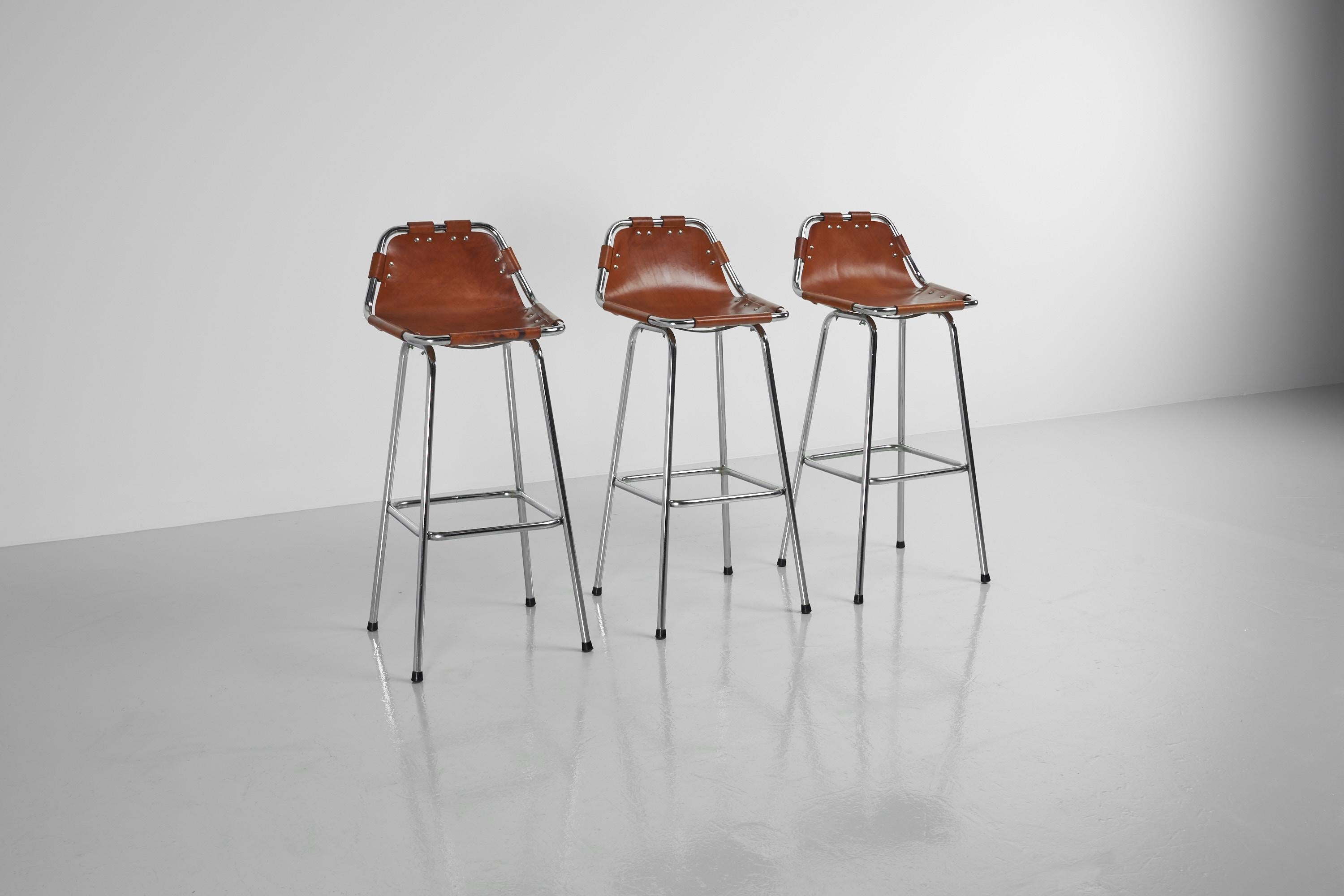 Mid-20th Century Bar Stools in Leather and Chrome Set of 3, France, 1960
