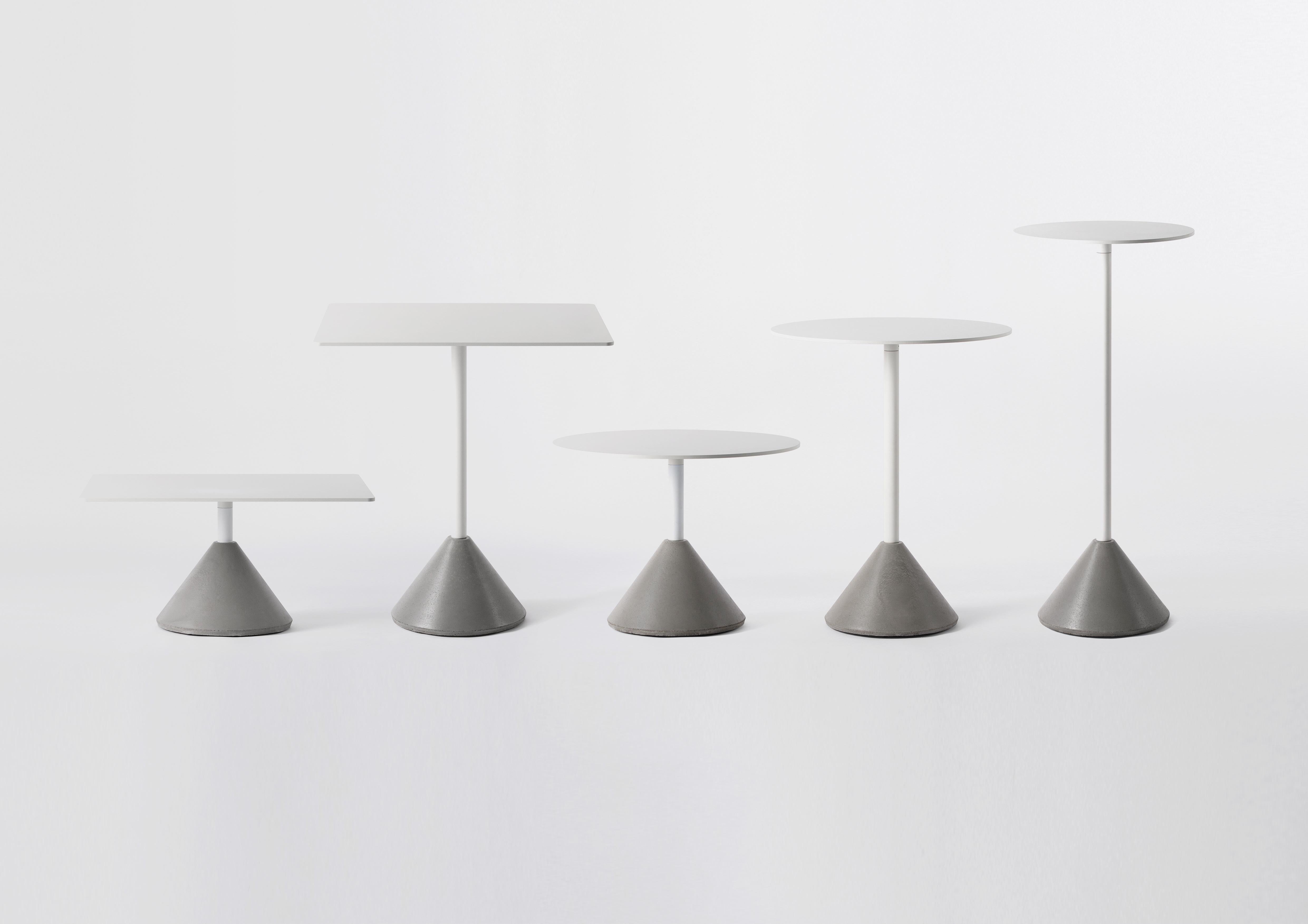 Contemporary Bar Table 'DING' Made of Concrete and Aluminum 'White' For Sale