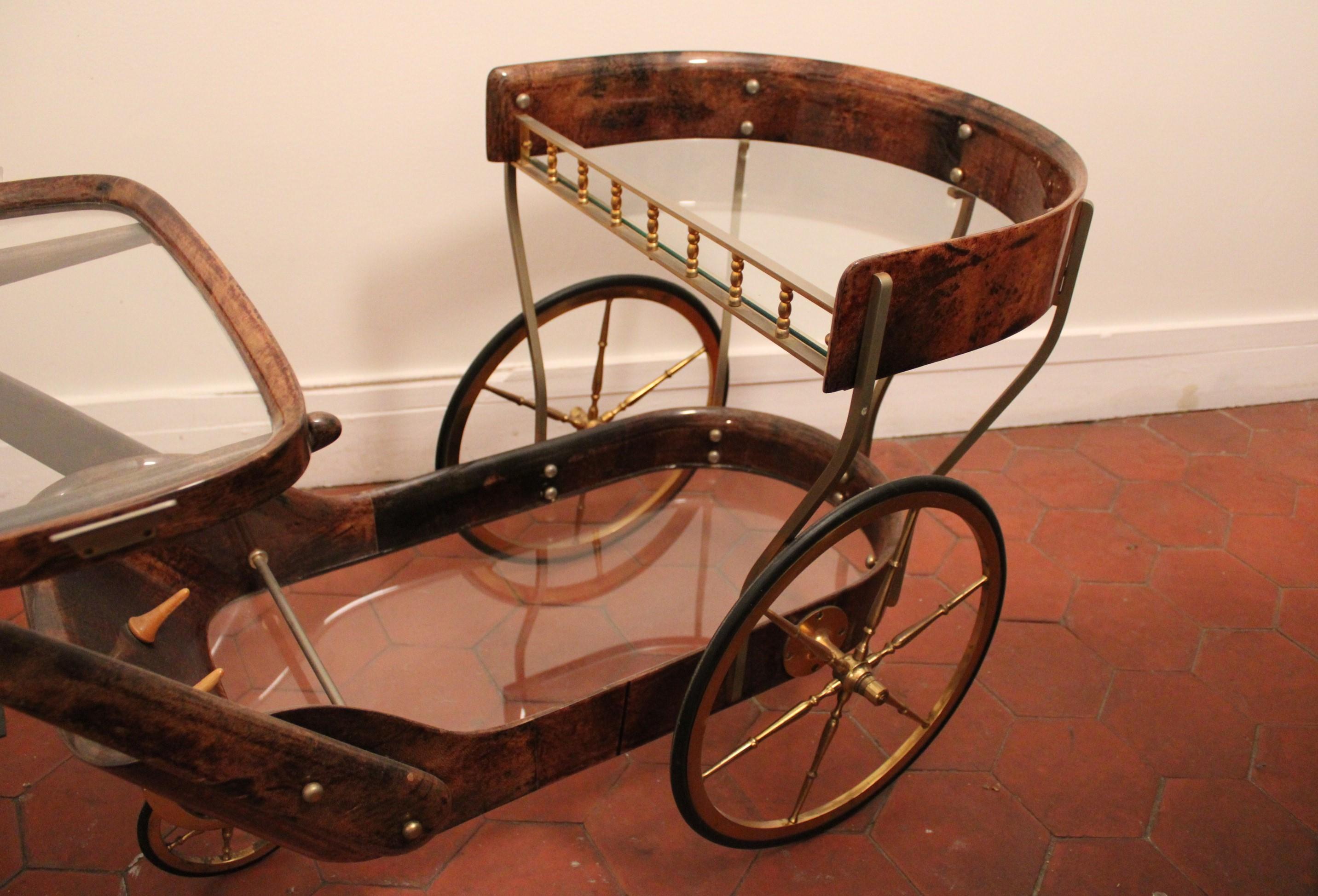 italien Chariot de bar d'Aldo Tura, Italie, XXe siècle en vente