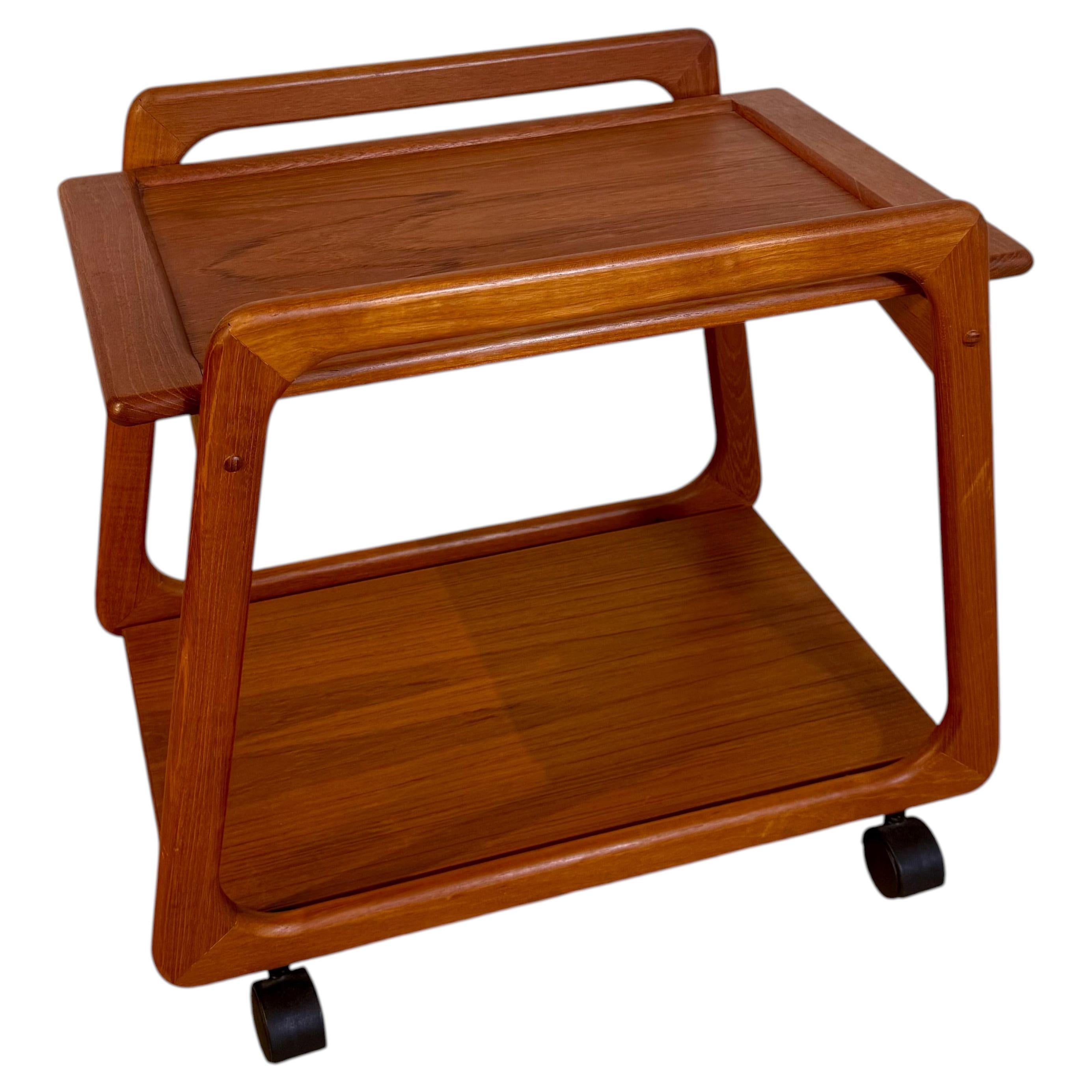 Danish teak bar trolley, Scandinavian Modern style, 1960s For Sale