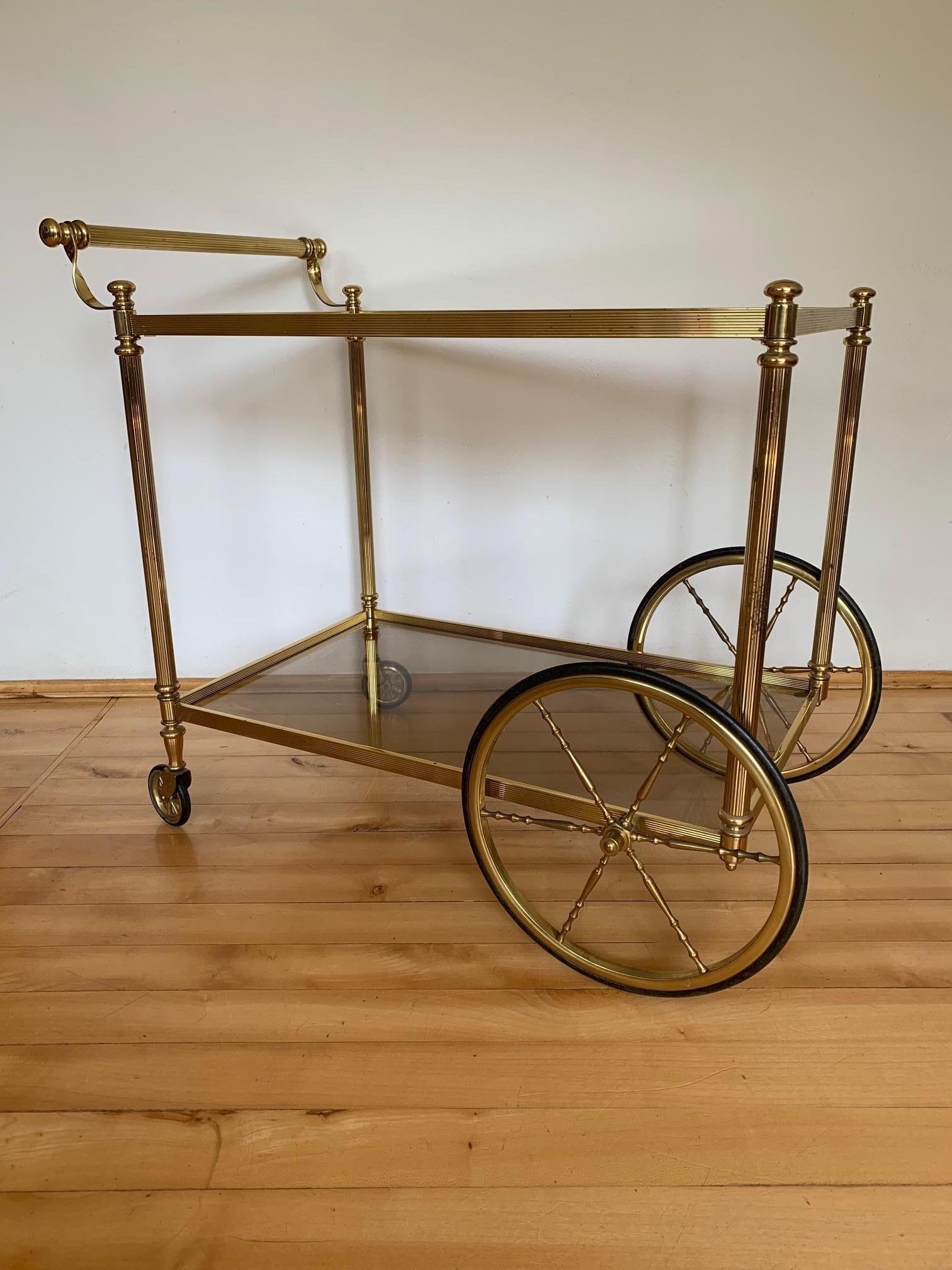 French, bronze bar trolley from the 1960s fully original. Very attractive, functional form.