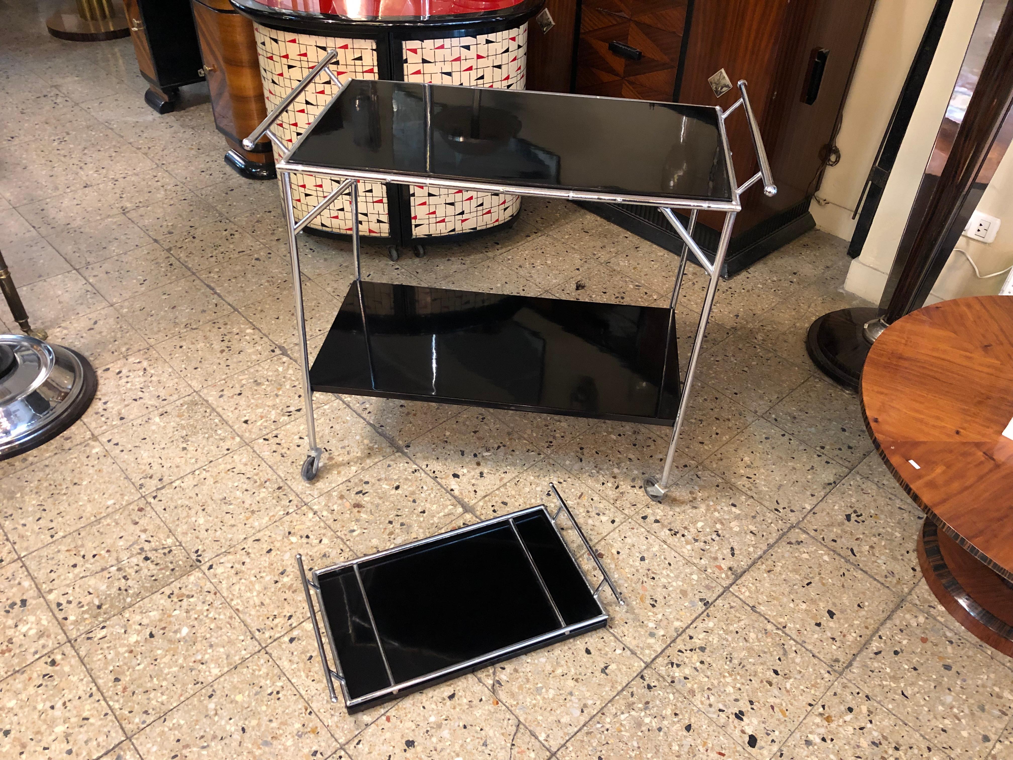 Bar with Tray in Chrome and Wood Style: Art Deco, France, 1920 For Sale 2